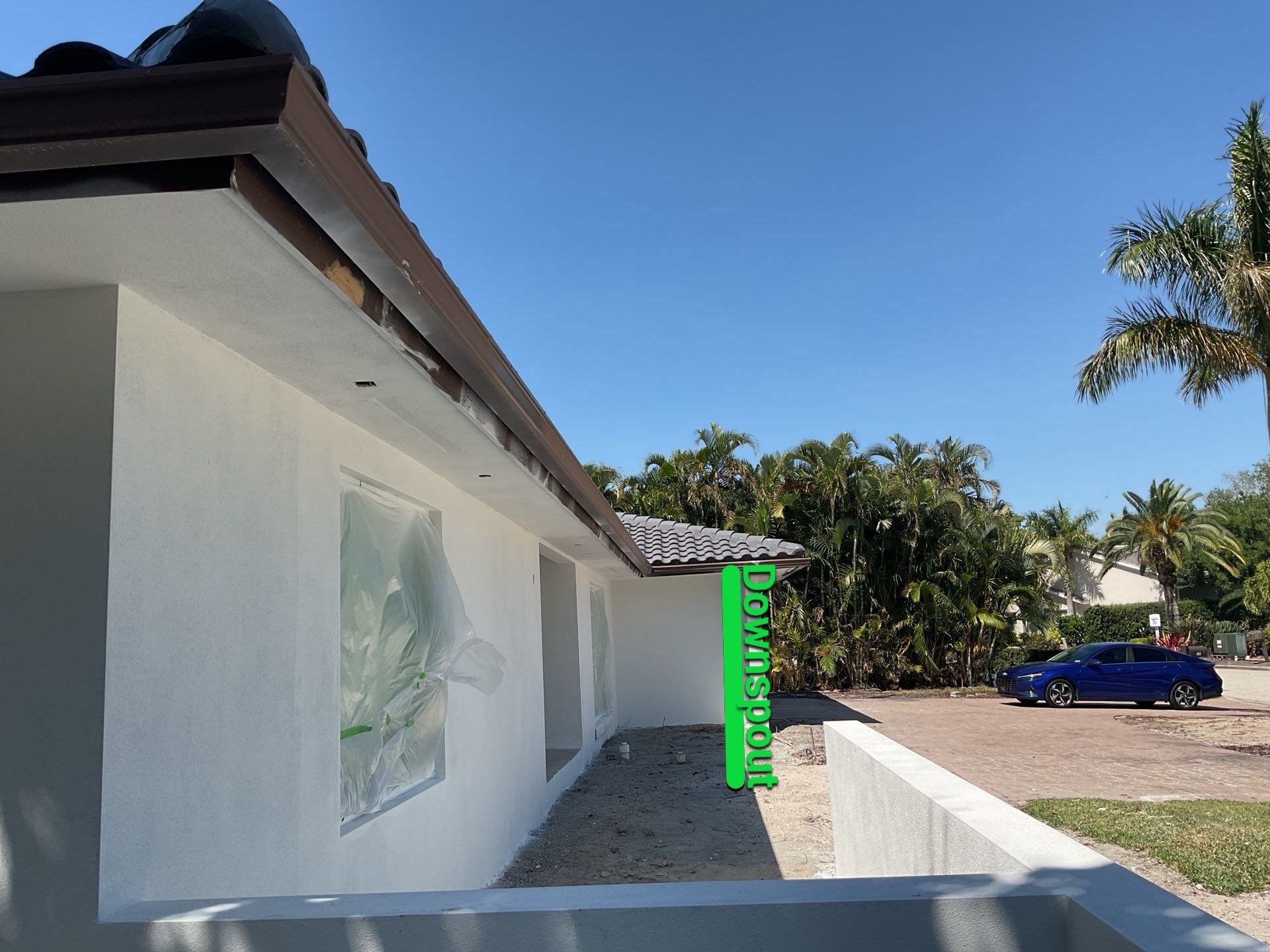 6 Inch Seamless Gutters using bronze gutters in Sarasota FL by Gutter Professors