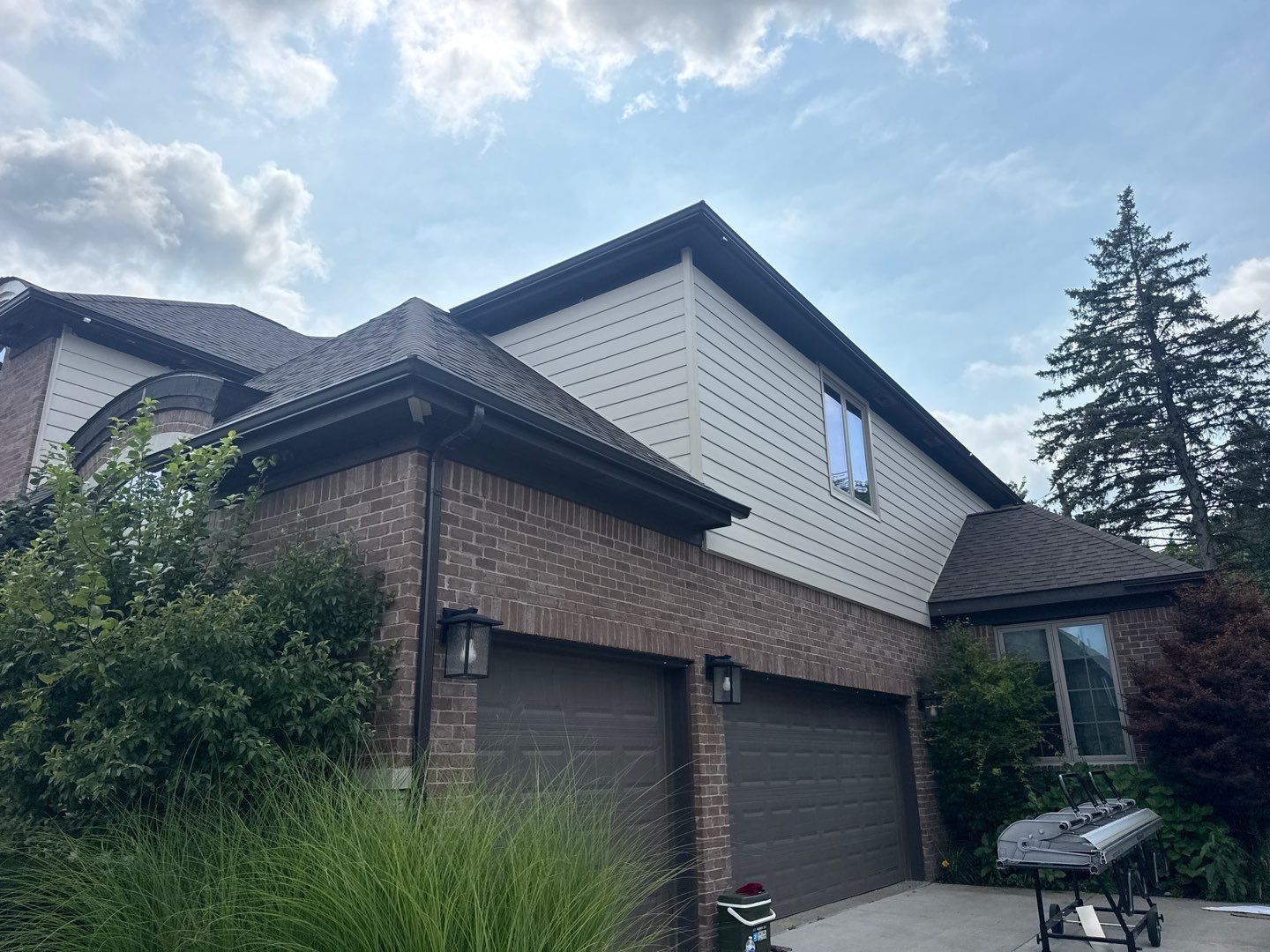 Siding Replacement using Alside S7 Cedar Mill Grain Composite by 180 Contractors