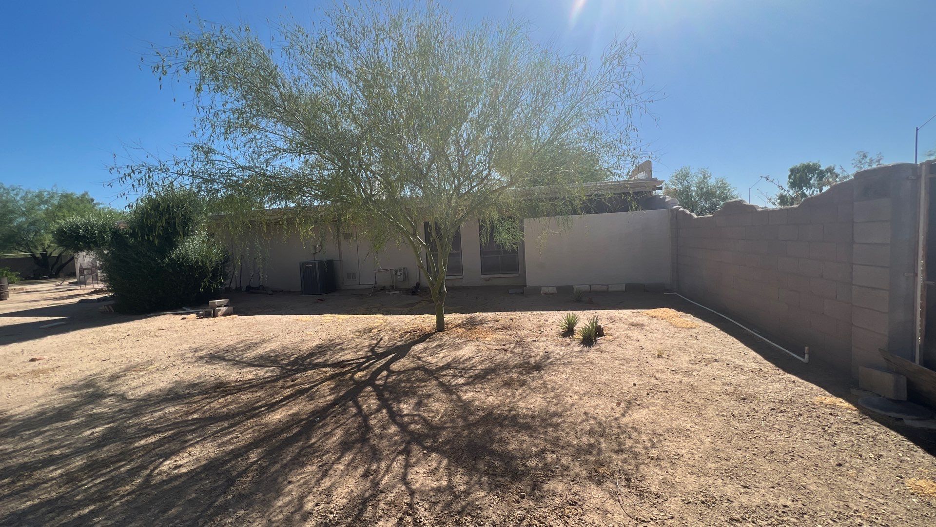 Ranch / Parapet Style; Single Family Home by Crash of Rhinos Painting & Garage Floors