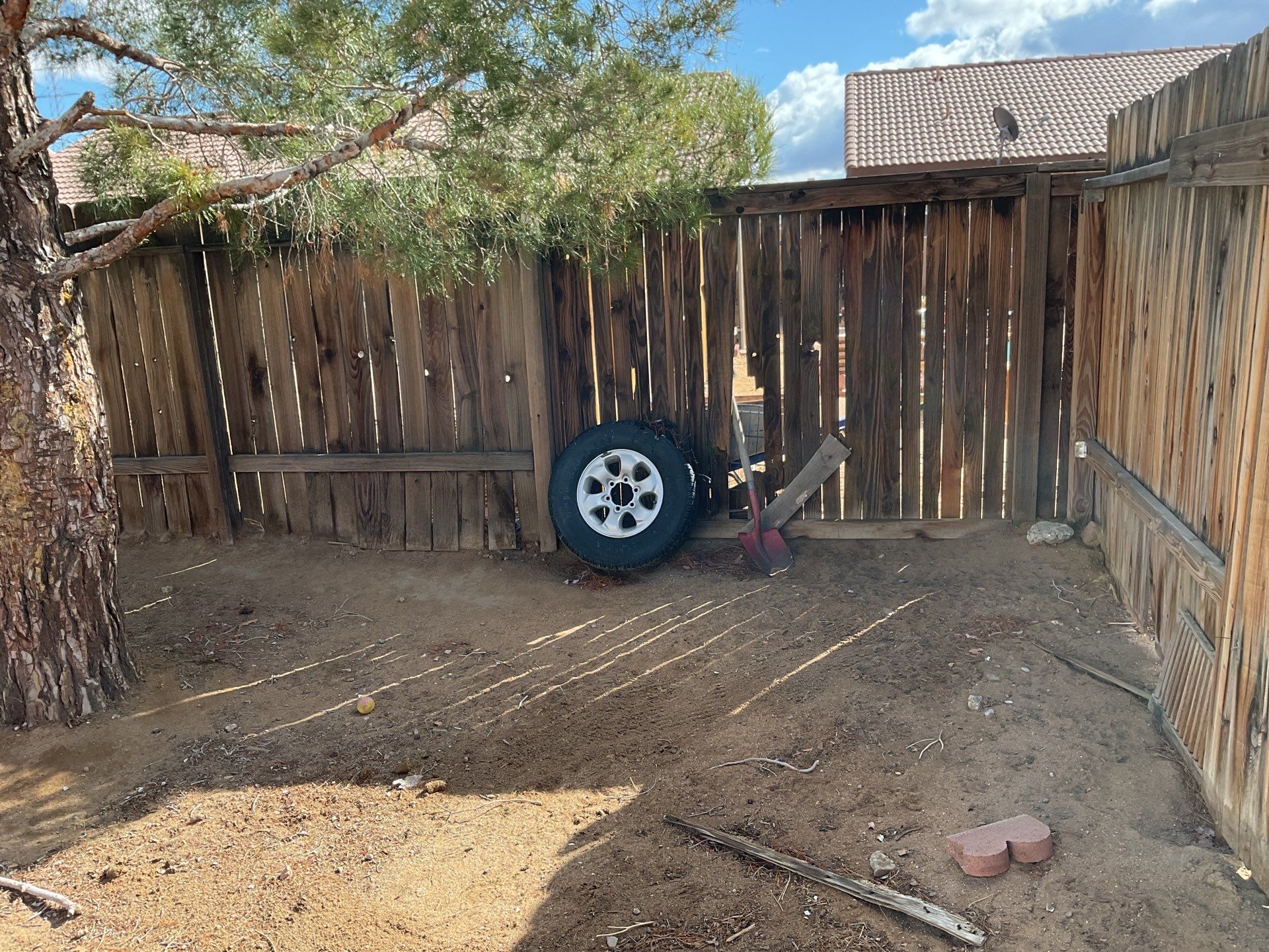 Fence Installation using Vinyl by Fence Guys Inc. 