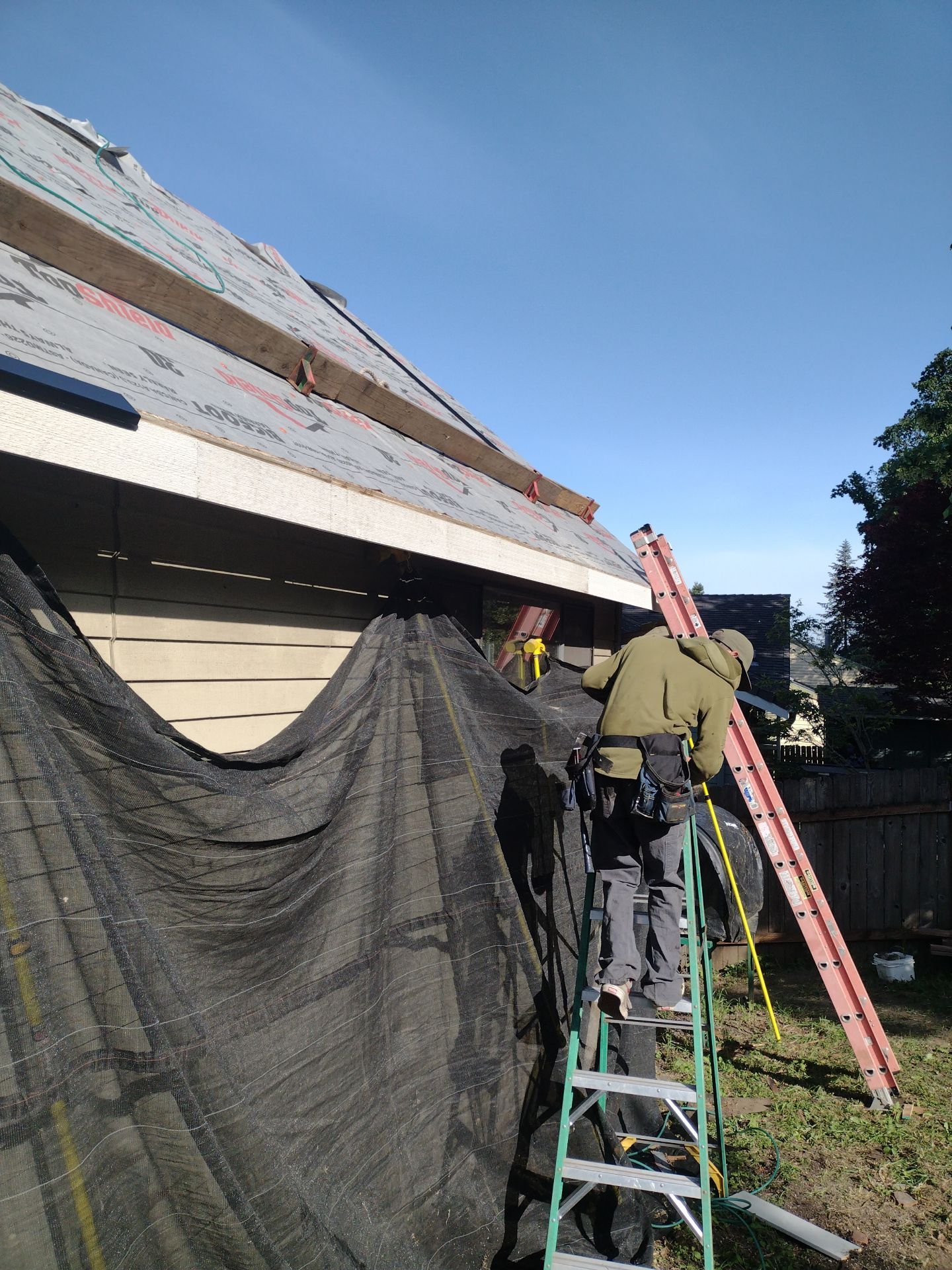 Residential Roofing Installation using IKO Dynasty (Color: Granite Black) by Orezona Building & Roofing Company, Inc.