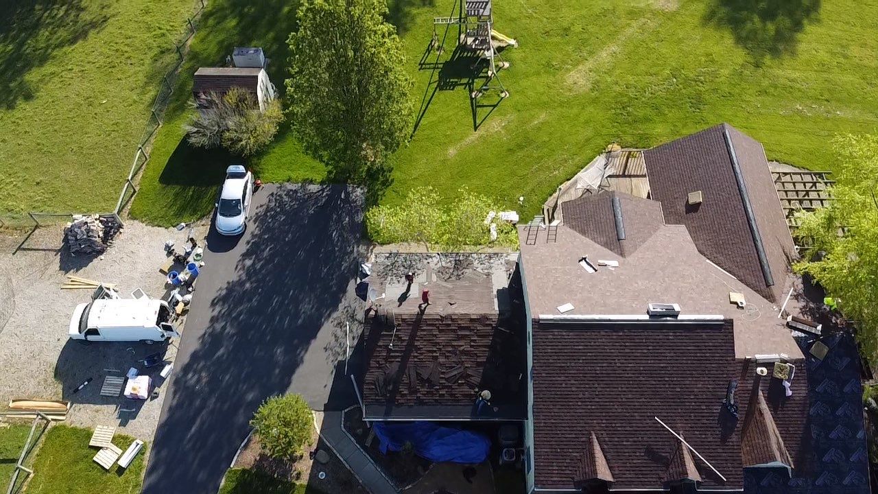 Residential Roofing Installation using Ownes Corning Brownwood Duration by Storm Contracting