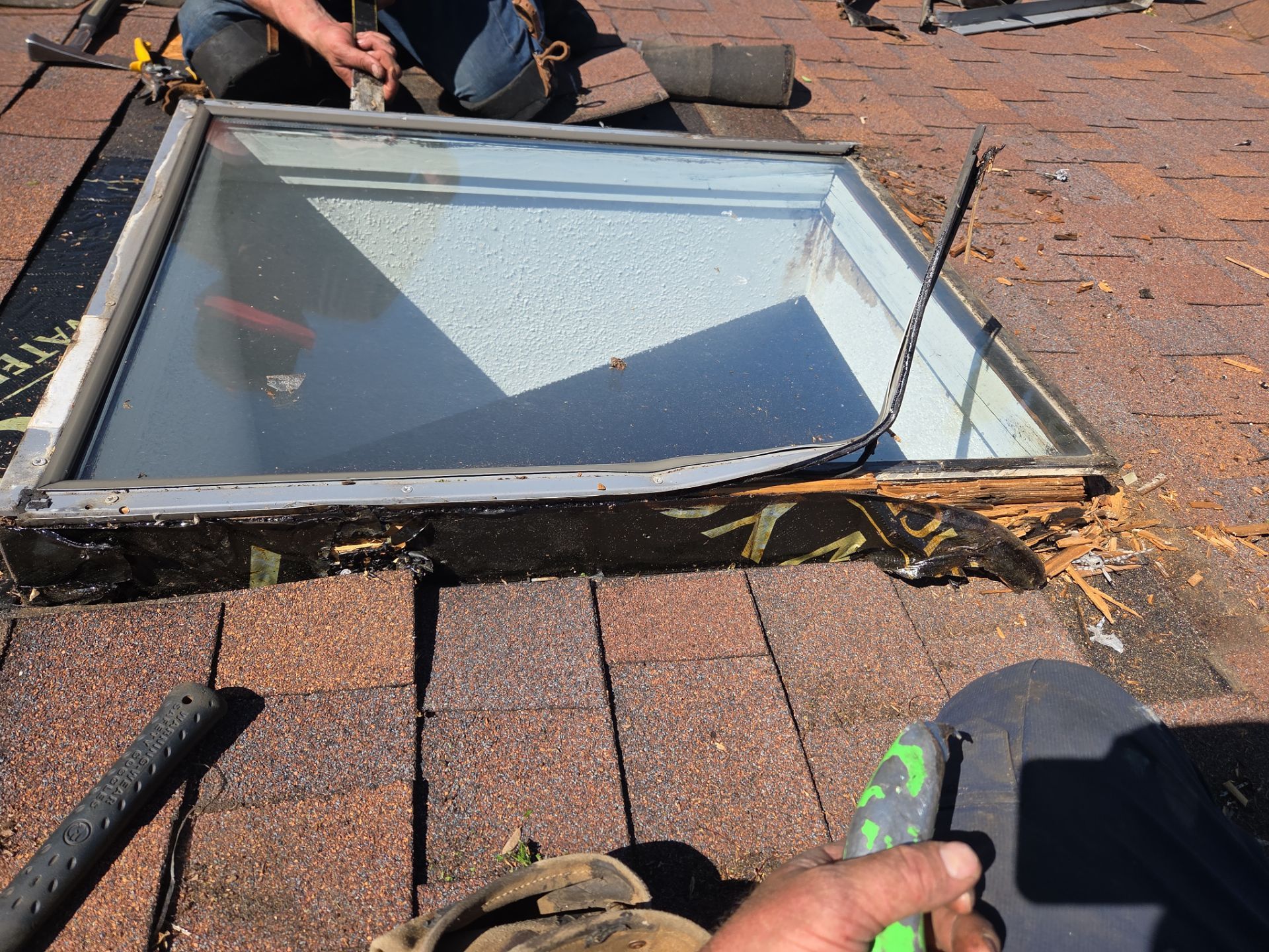 Velux Curb‑Mounted Skylight Replacement – Barrie, Ontario by Elsa Roofing