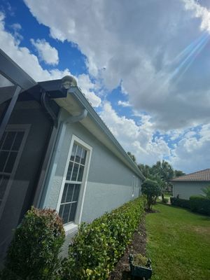 6-inch K-style Seamless Gutters and Splash Guard in Grey Color in Naples FL