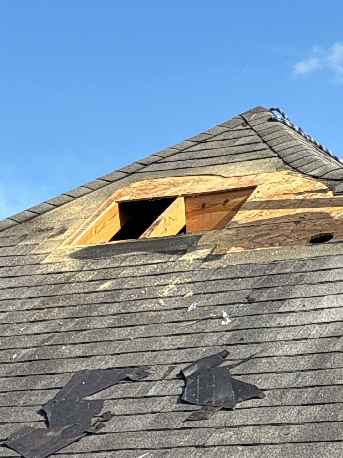 Residential Roofing Installation using Owen's Corning Duration (Lifetime) Shingles by Roof Repair Company