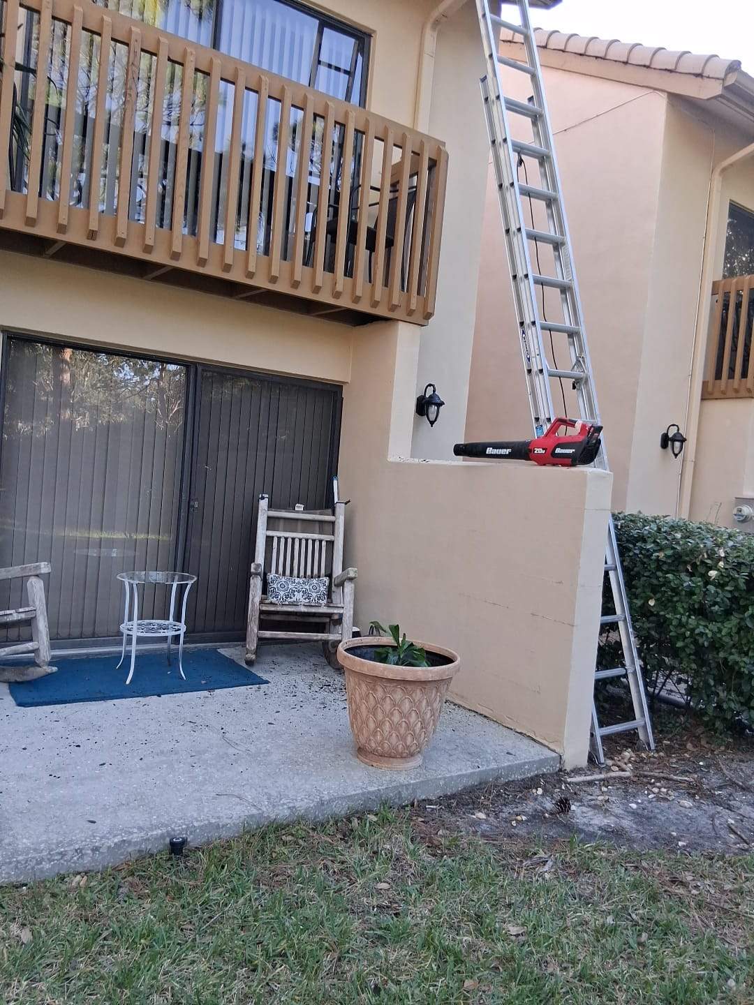 Gutter Cleaning Service in Sarasota FL by Gutter Professors