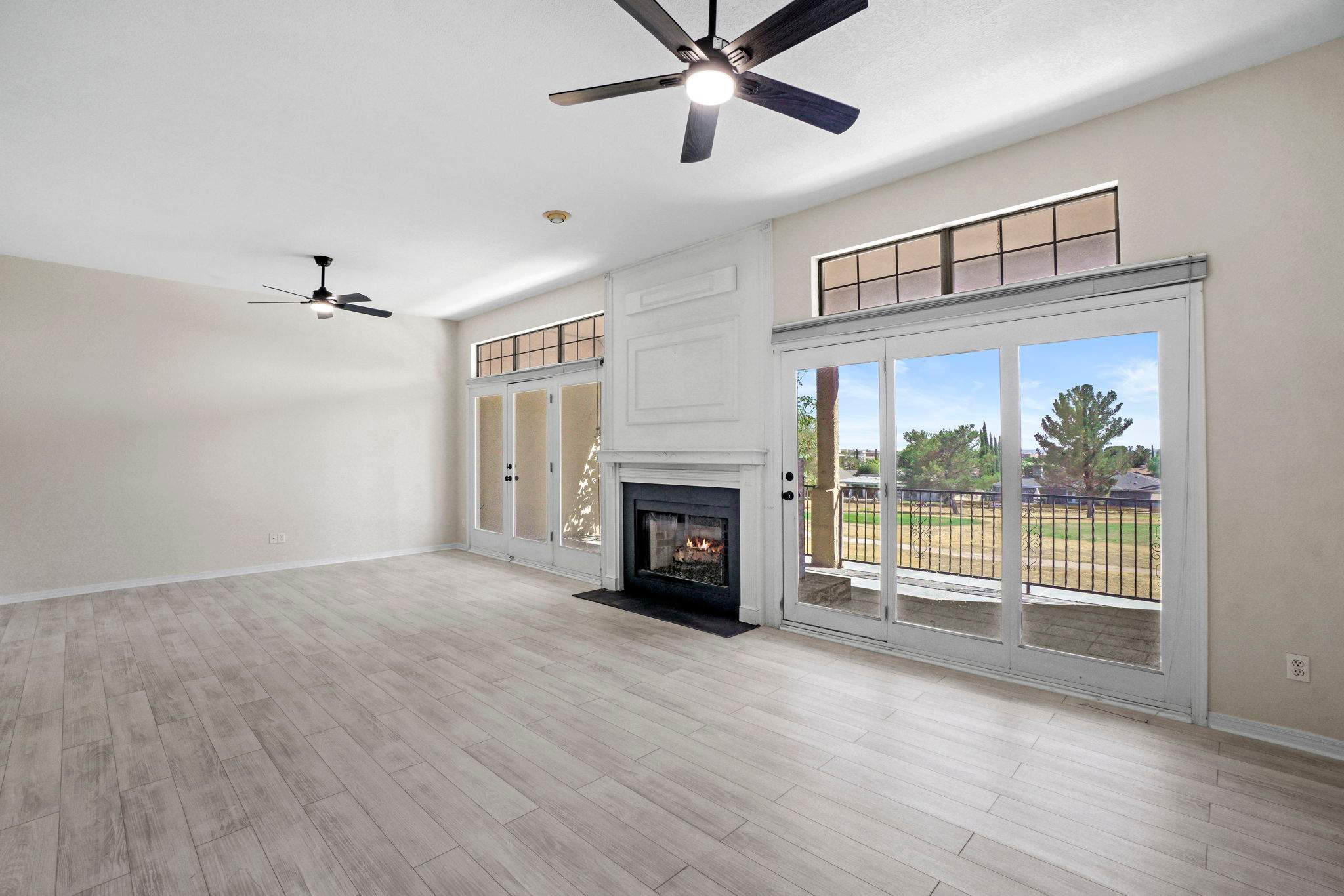Luxury condo remodel by the golf course by Castro Brothers Solutions