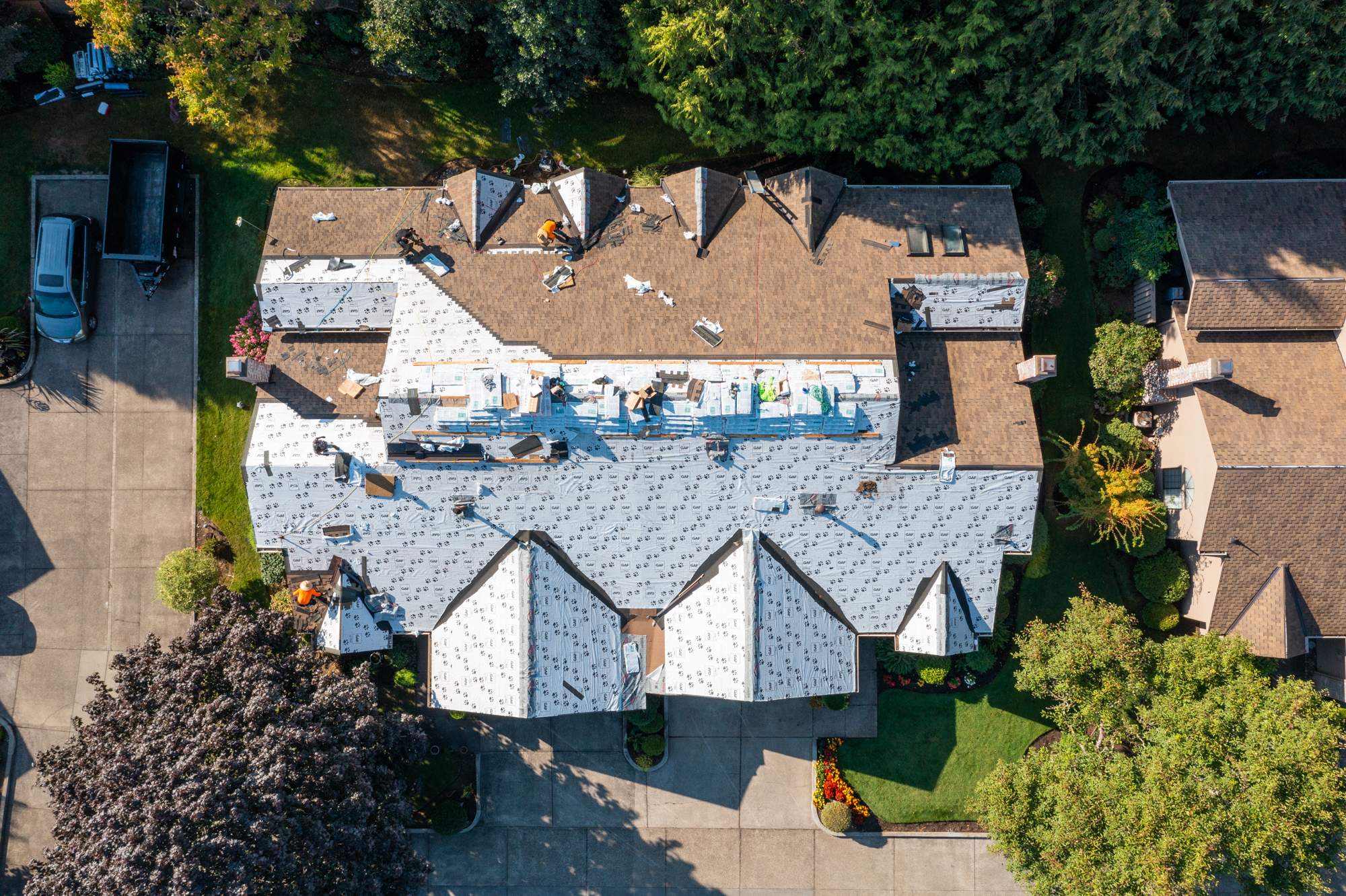 Large HOA Reroof project by Hawthorne General Construction