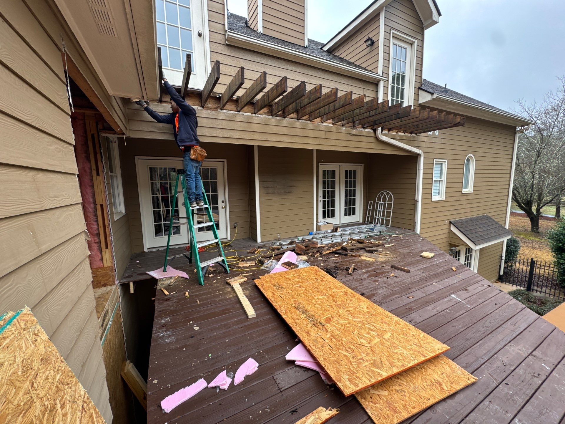 Elevated Deck and Screened-In Porch Replacement in Powder Springs by Swift Home Renovations