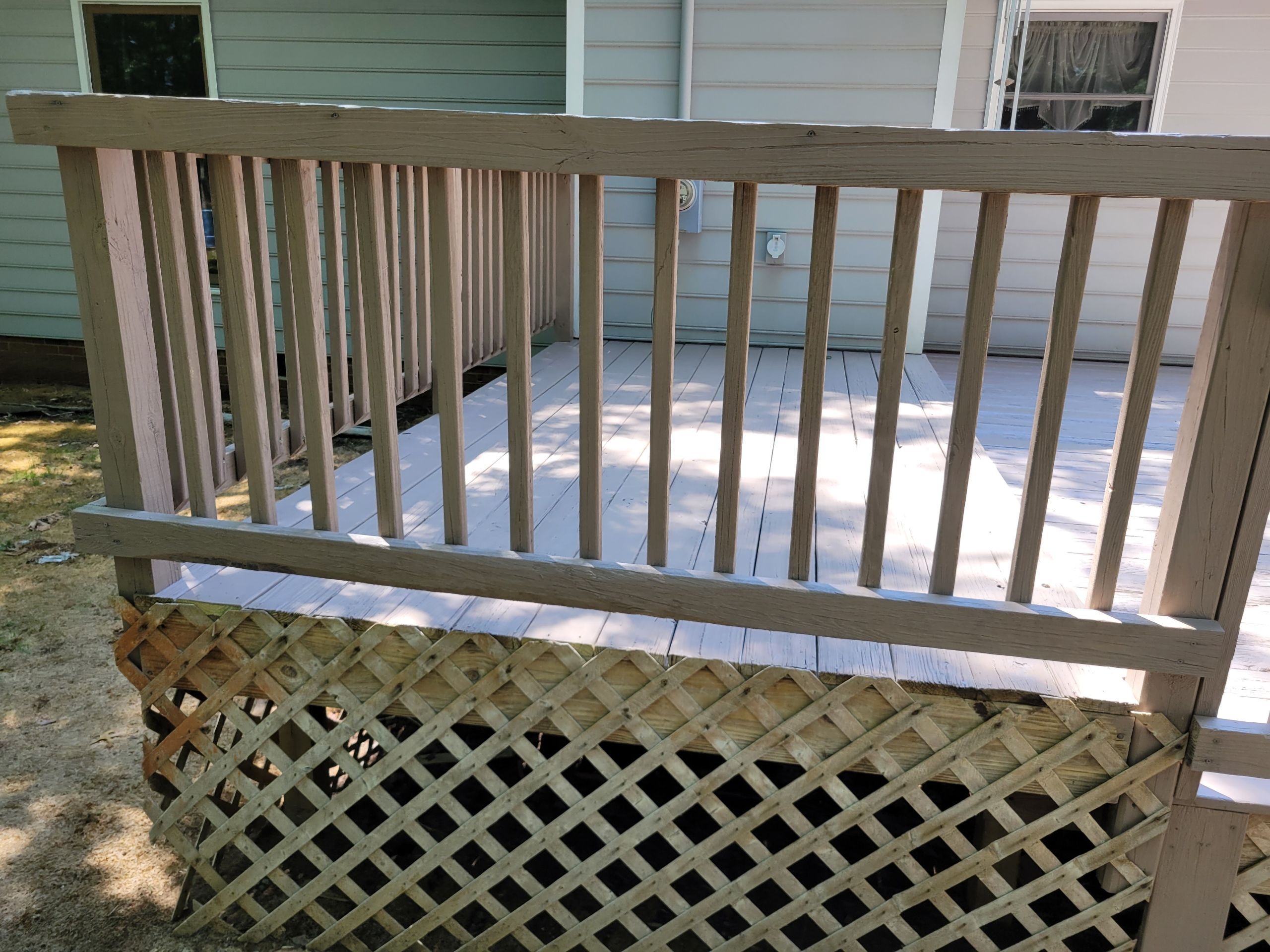 Weathered Deck using AcryFin by DuraSeal