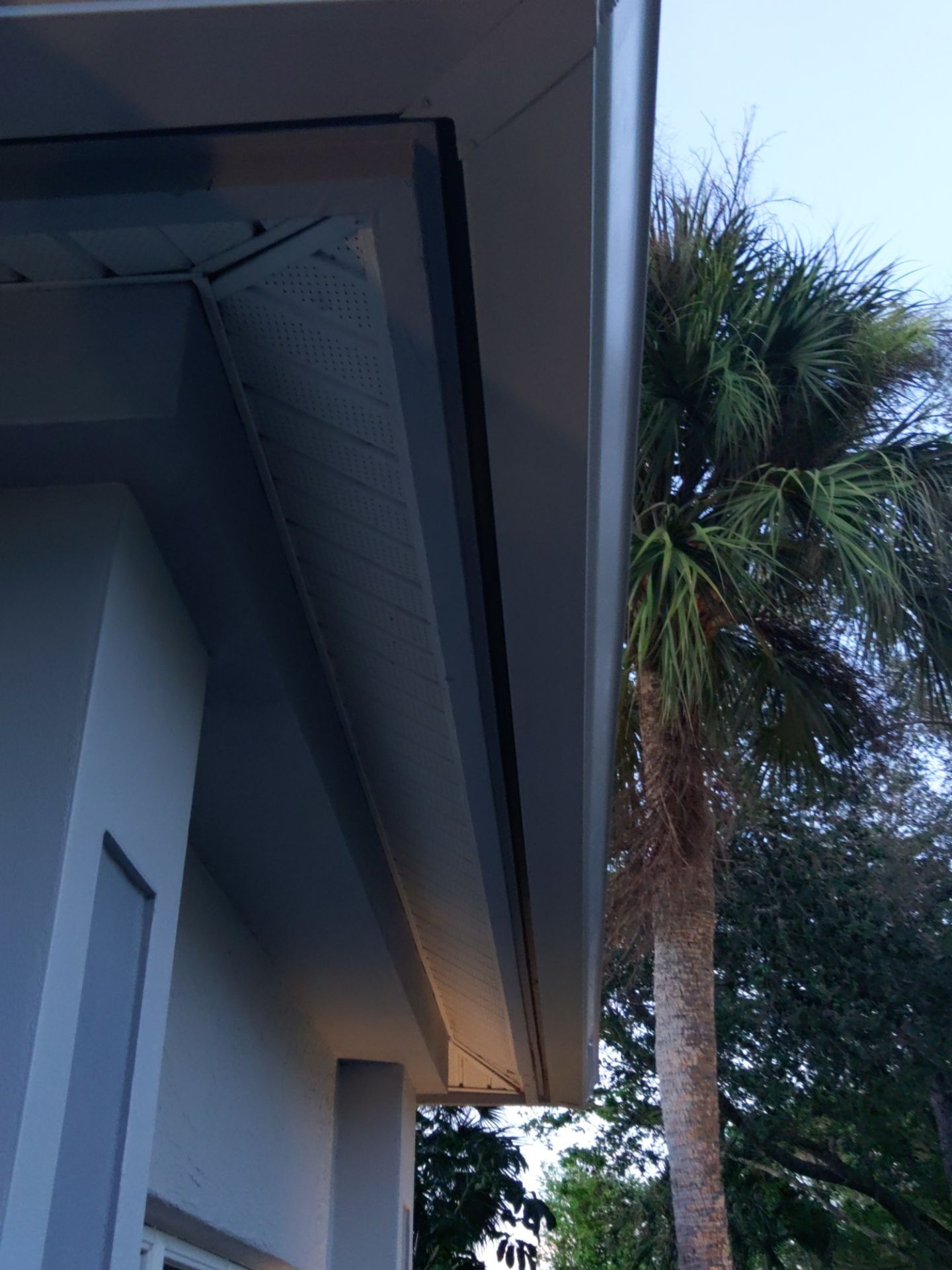 7-Inch Seamless Gutters Installation for Heavy Rain in Bonita Springs FL by Gutter Professors