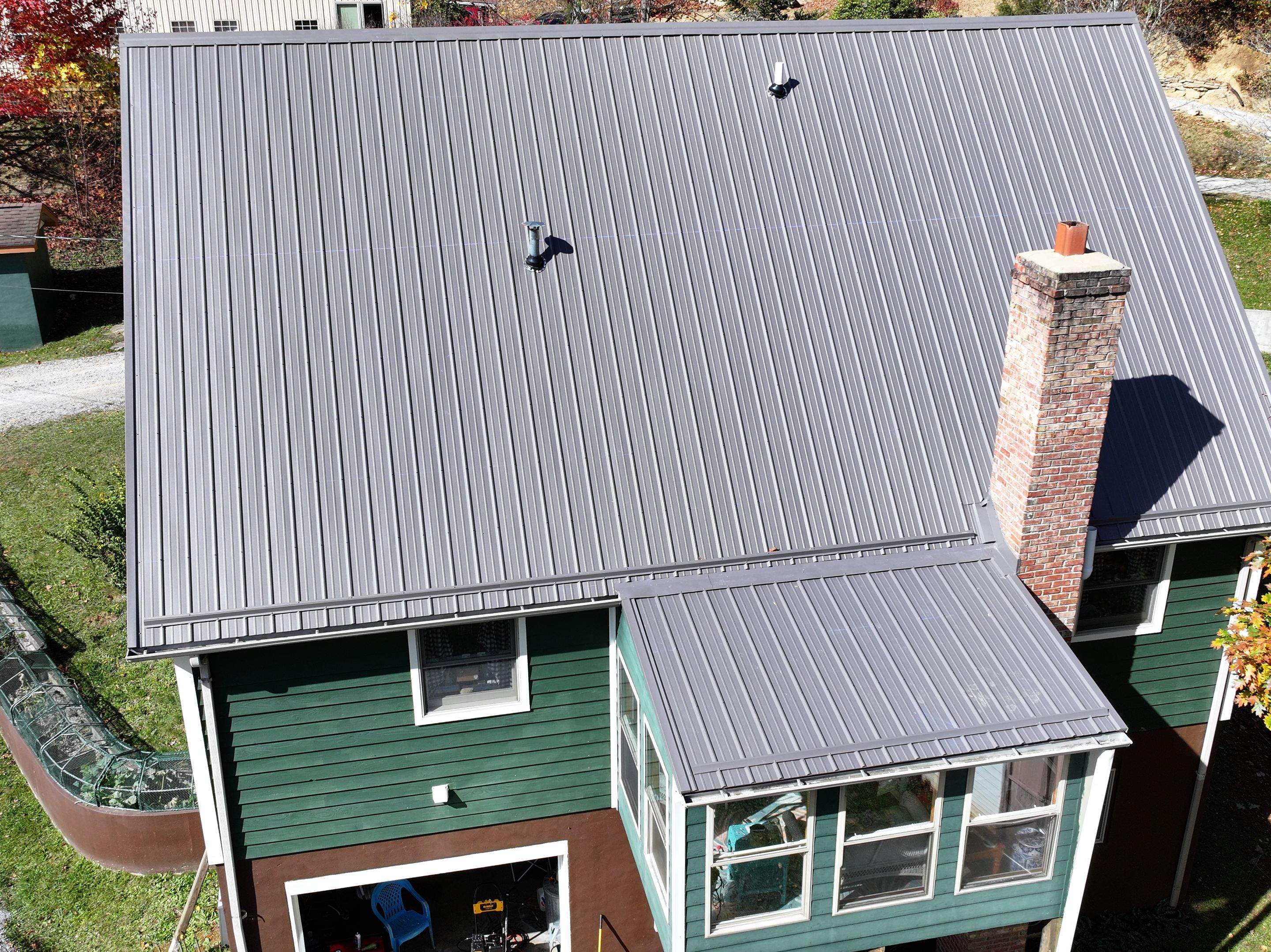 Burns Residence by Omnia Roofing