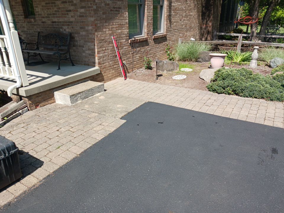 Residential Roofing Installation using Ownes Corning Brownwood Duration by Storm Contracting