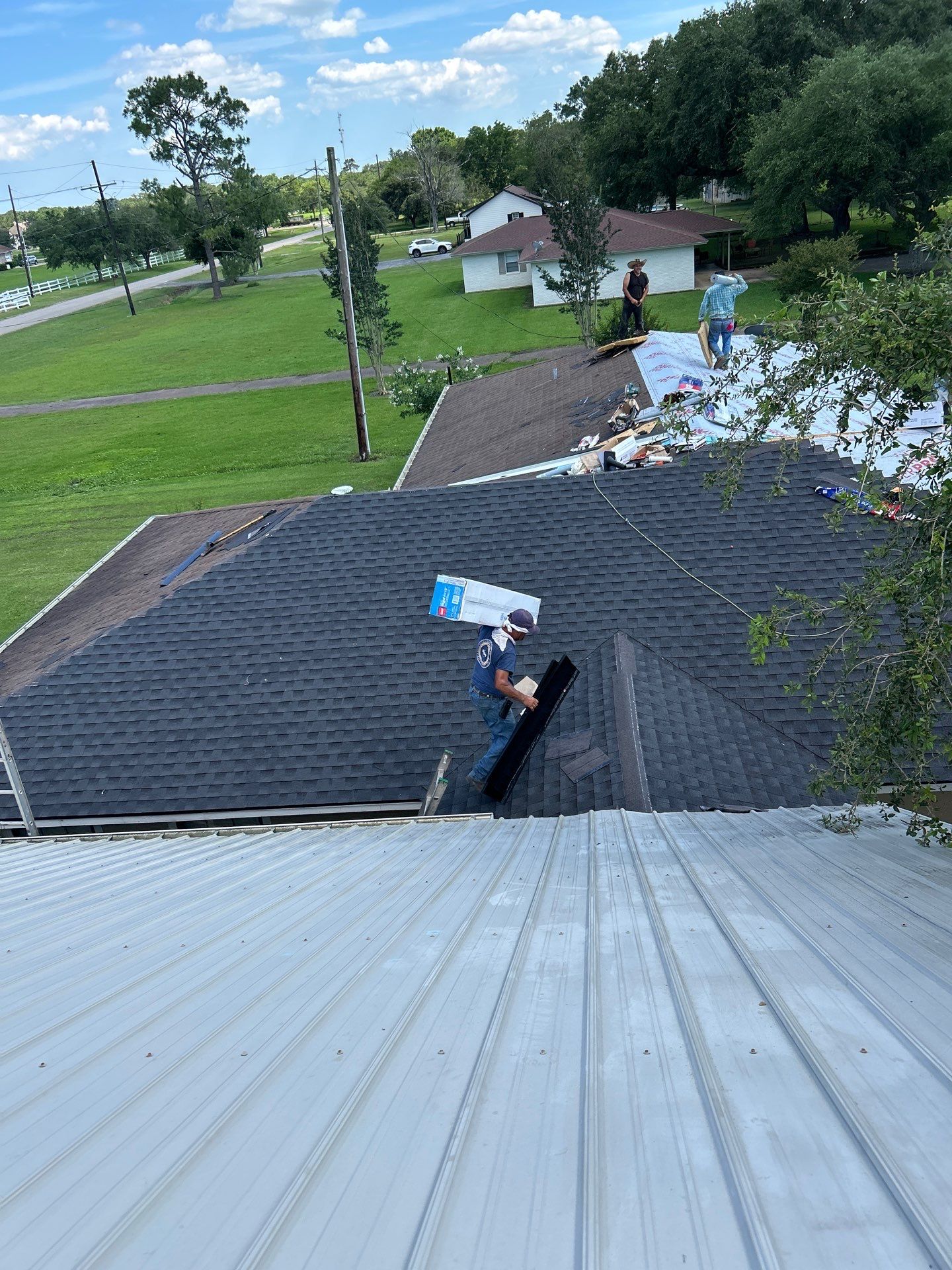 GAF HDZ - Charcoal by Elite Roofing LLC