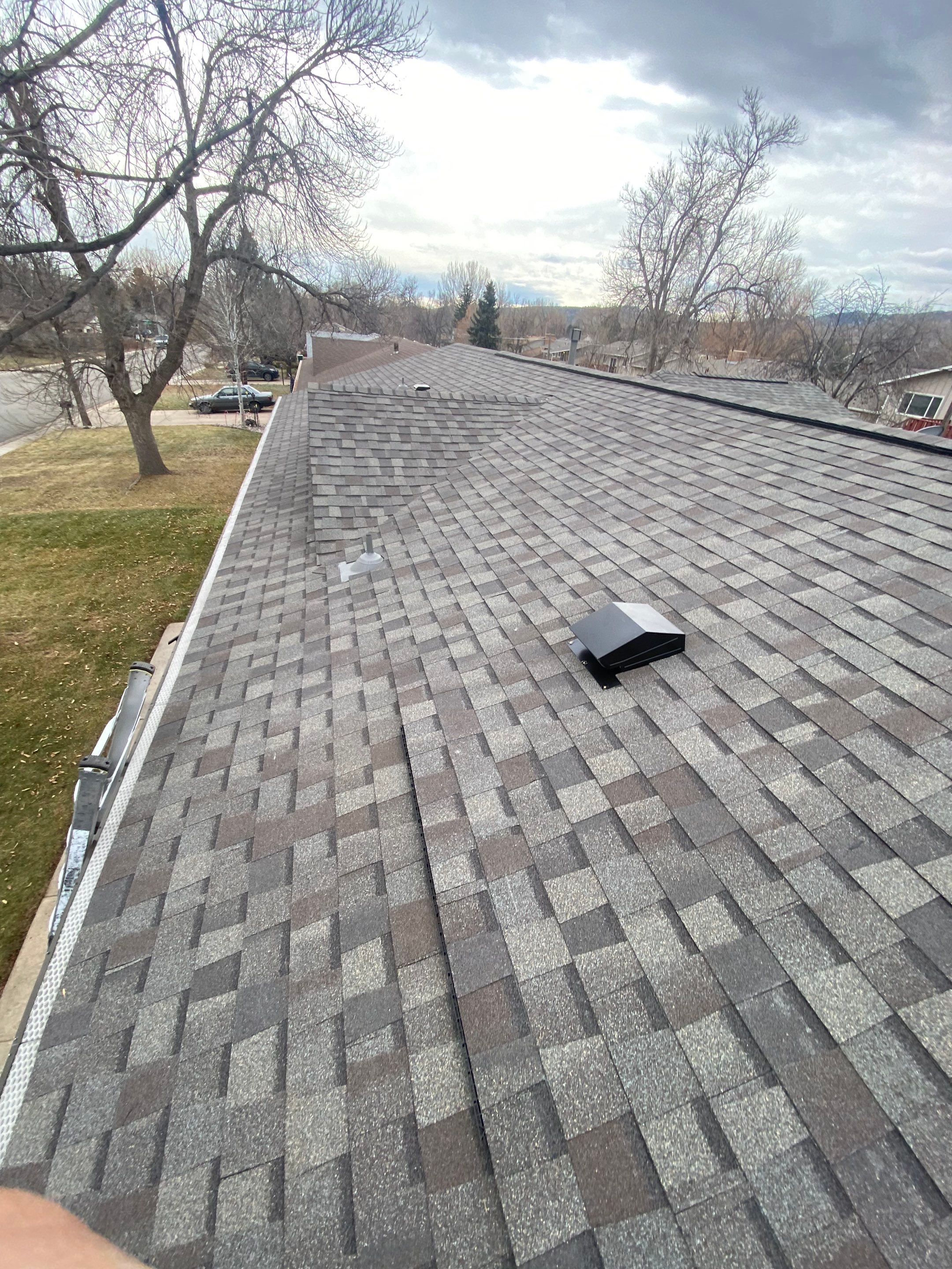 Resdiental Hail Damage Roof Replacement using Certainteed Northgate Class 4 Impact Resistant "Weathered Wood" color by Black Belt Roofing