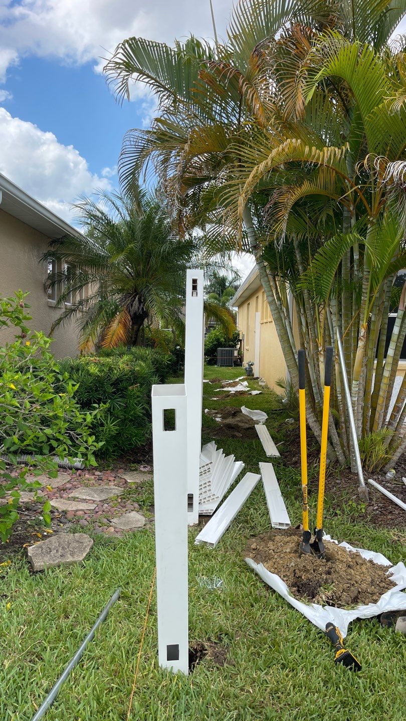 Lakewood Ranch, FL White Vinyl Privacy & Picket Fence by Asap fence and gates, LLC