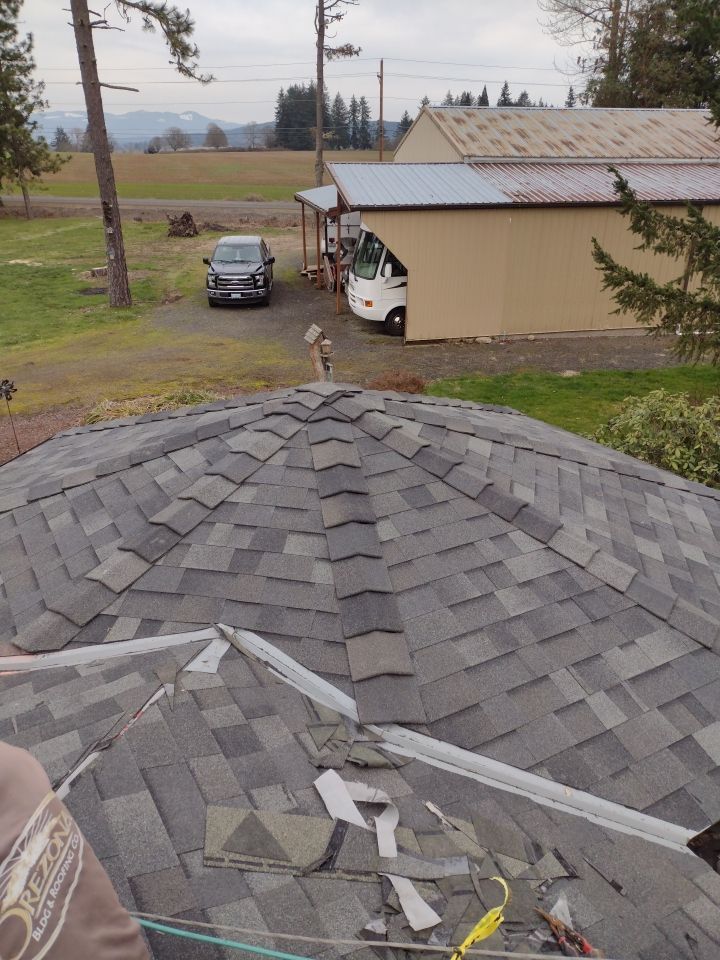 Residential Re-Roof in Lebanon Oregon by Orezona Building & Roofing Company, Inc.