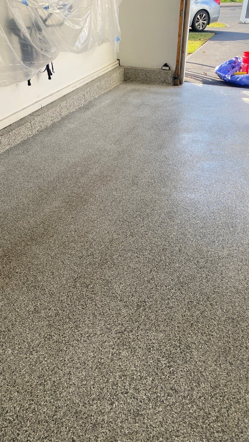 Garage in Nashua, NH 03062 by Symphony Concrete Coatings