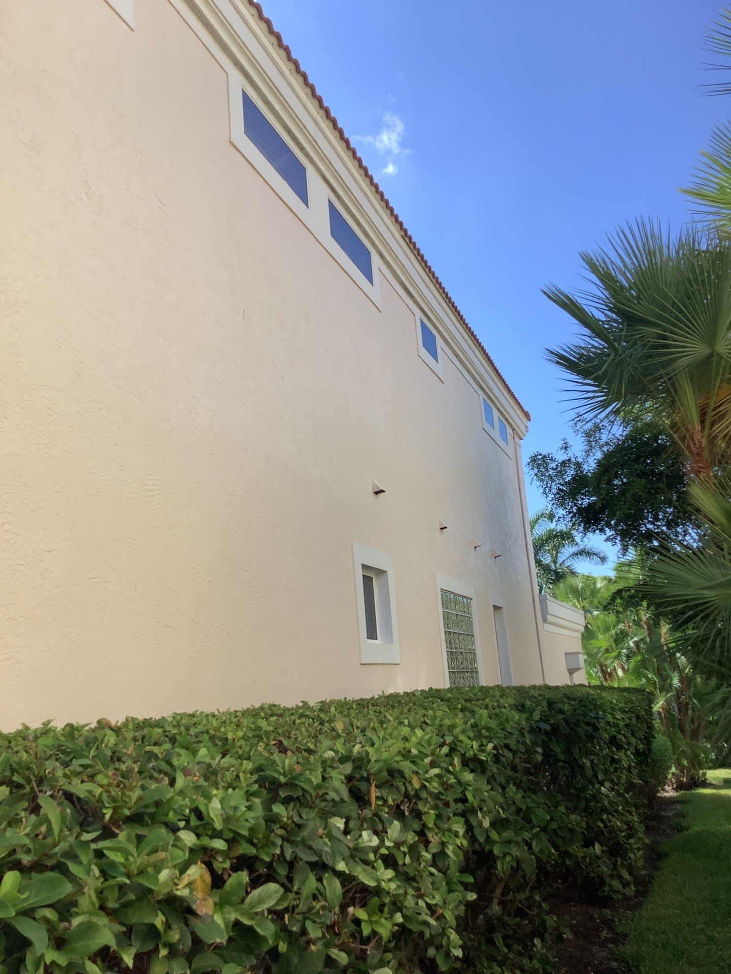 Finish Gutters for Luxury Homes in Longboat Key FL by Gutter Professors