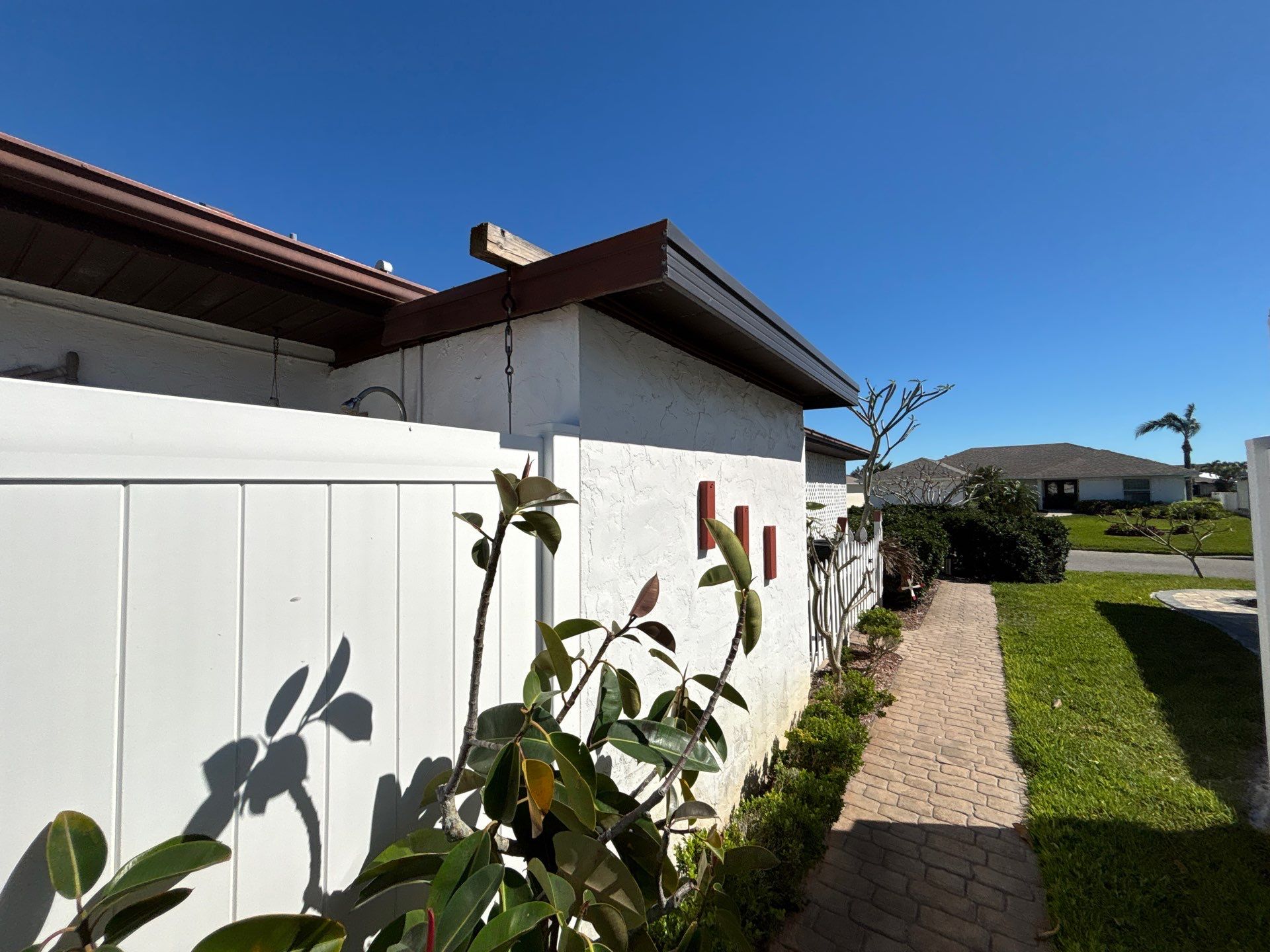 Roofline Upgrade with New Fascia Boards in Bradenton FL by Gutter Professors