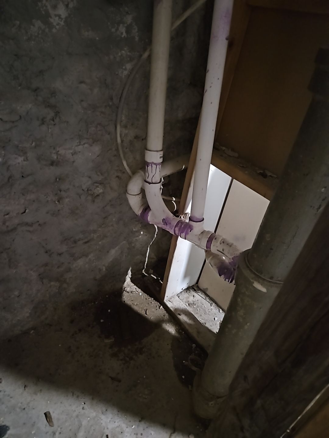 Easy to clean bathroom! Fresh by The Shower Company