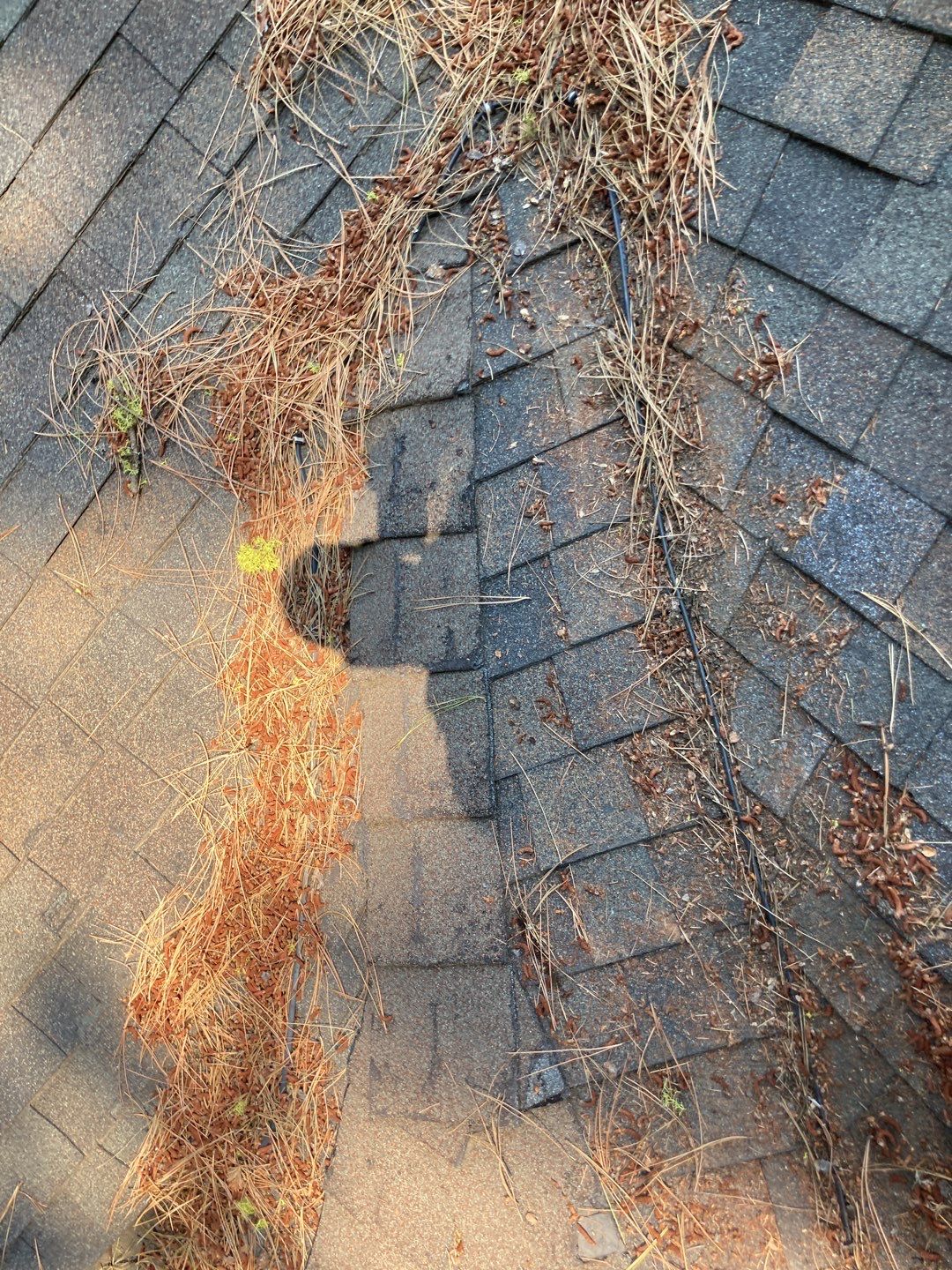 Two story new build gets a CertainTeed Landmark roof in Shenandoah  by ID Roofing LLC