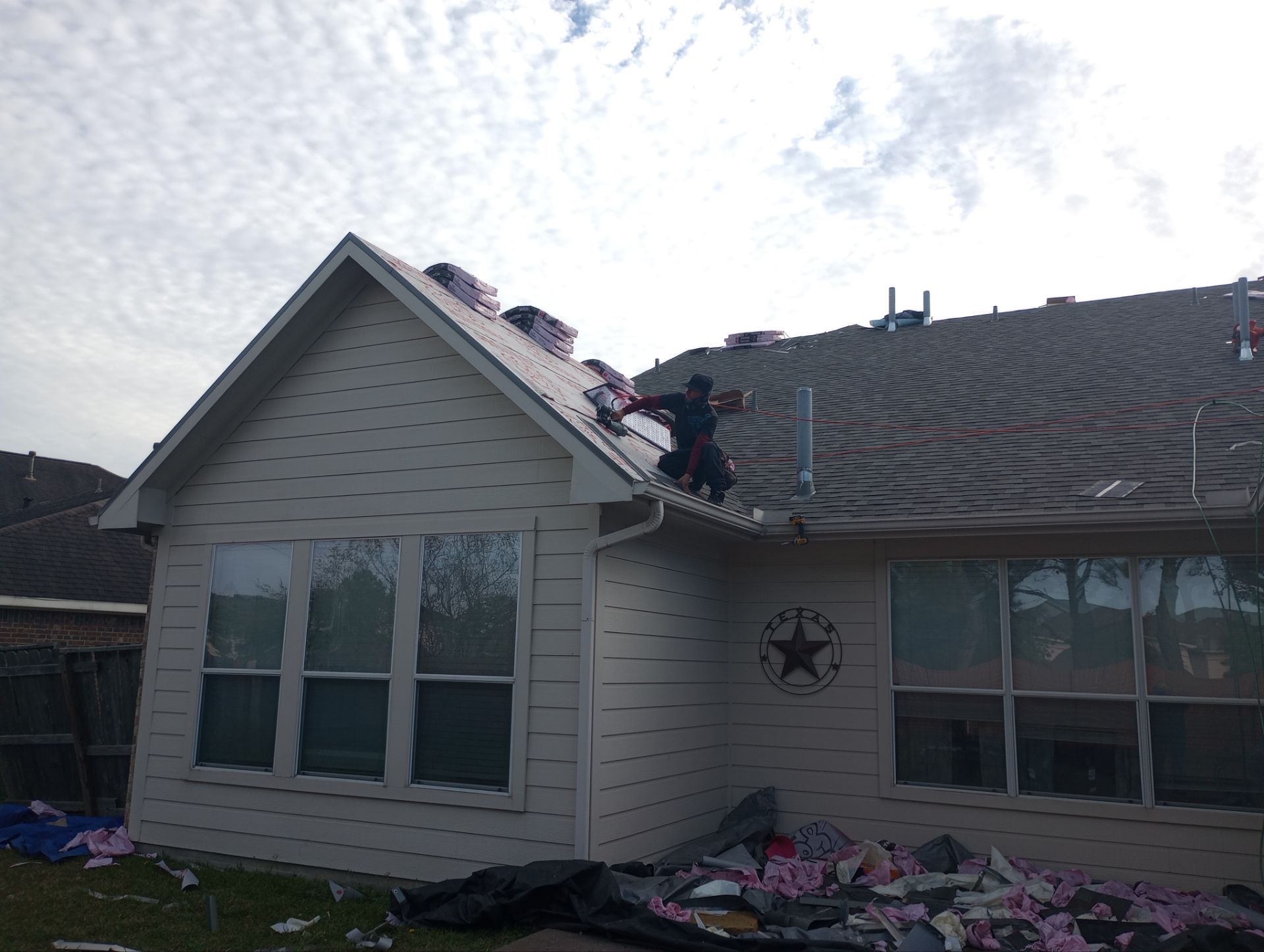 Residential Roofing Installation using Owen's Corning Duration (Lifetime) Shingles by Roof Repair Company