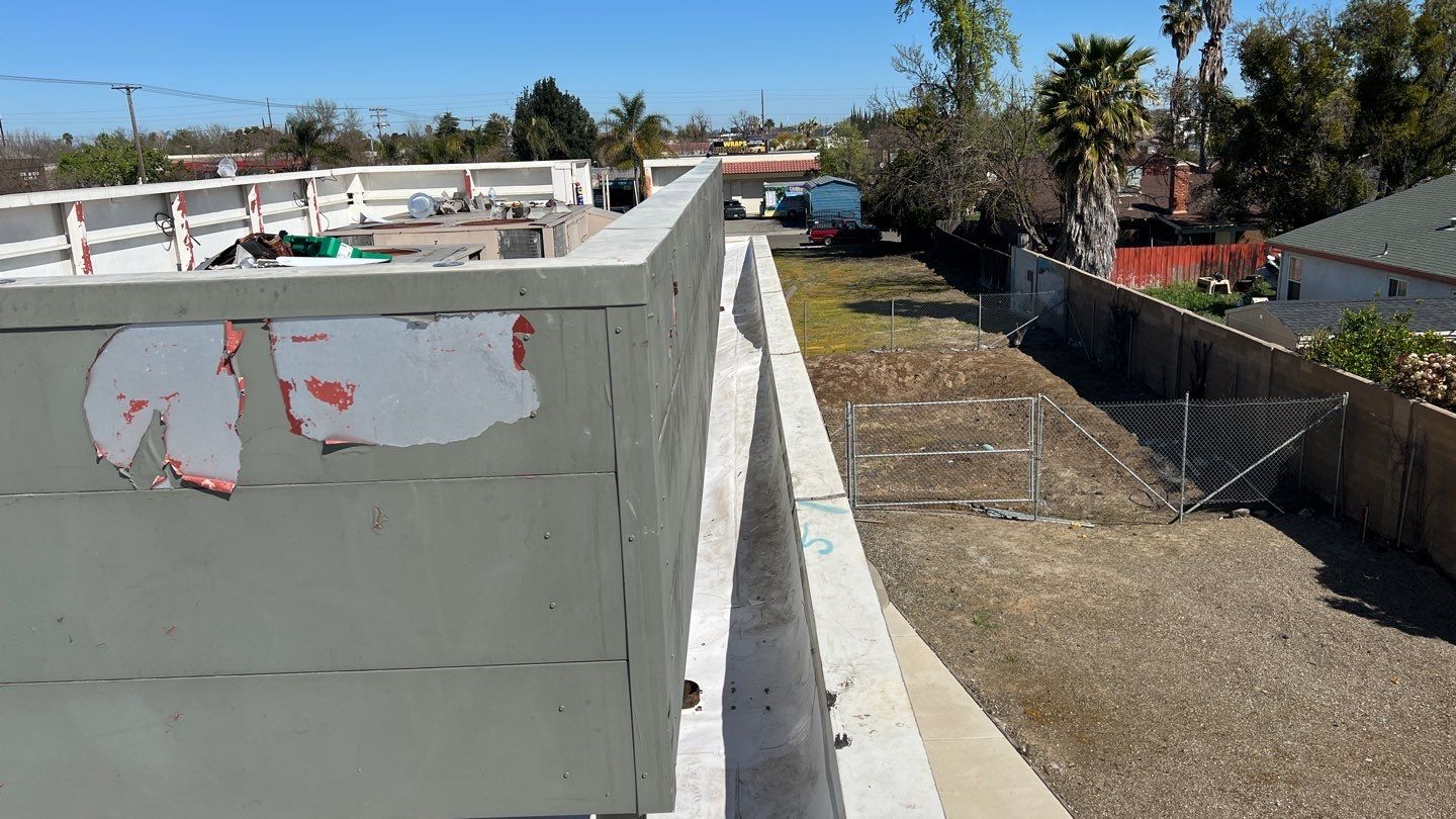 TPO single-ply roofing system using GAF Everguard 60 mil by Straight Edge Roofing Inc