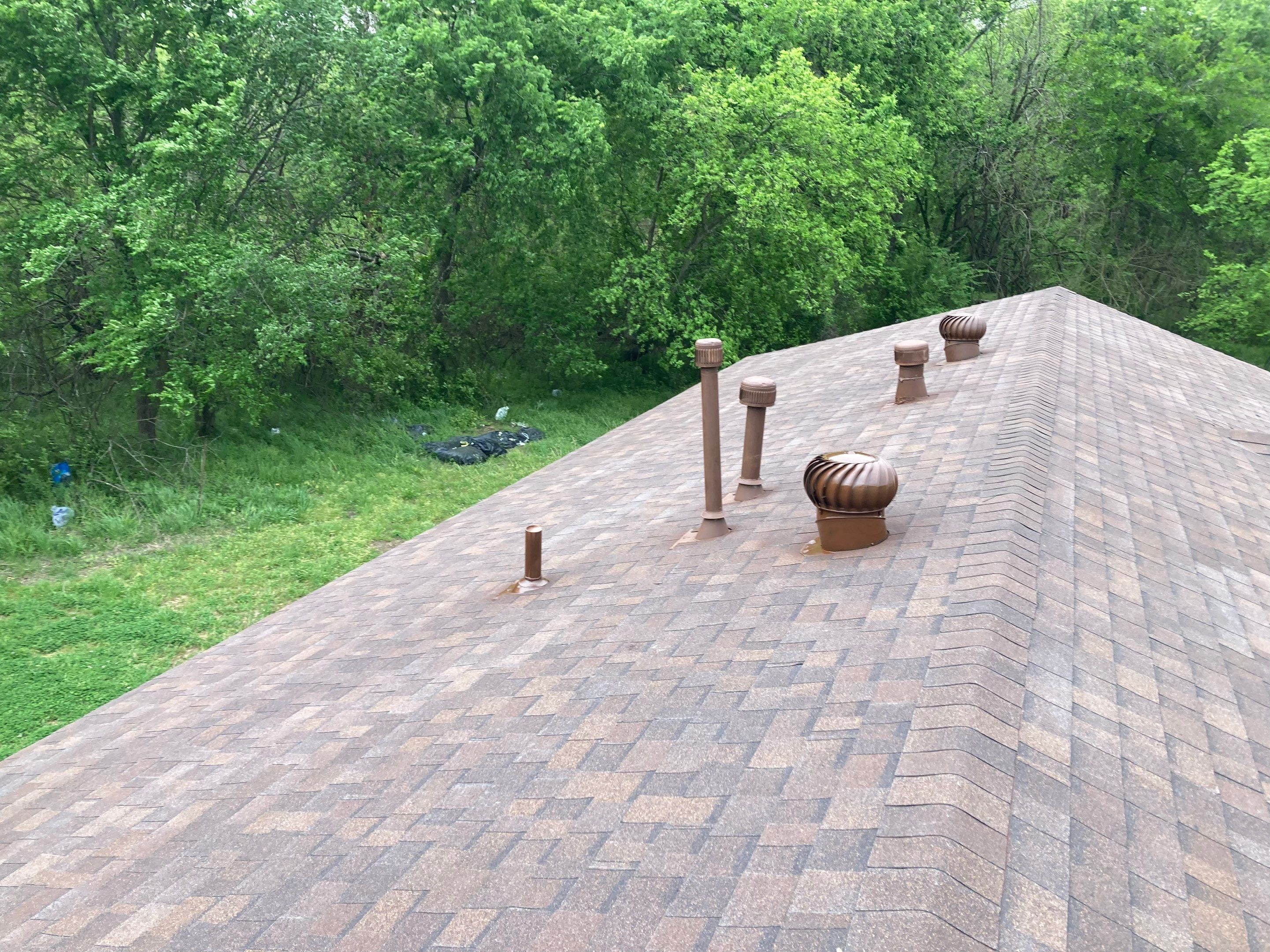 Owens Corning Oakridge Brownwood by In & Out Construction & Remodeling, LLC