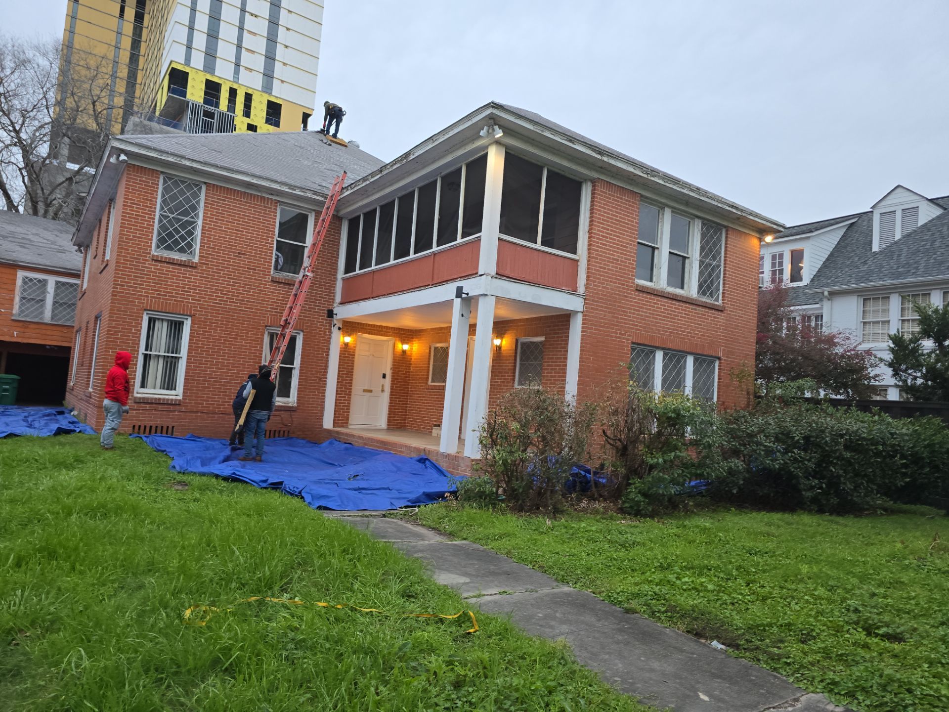Roof Replacement Houston by Roof Repair Company