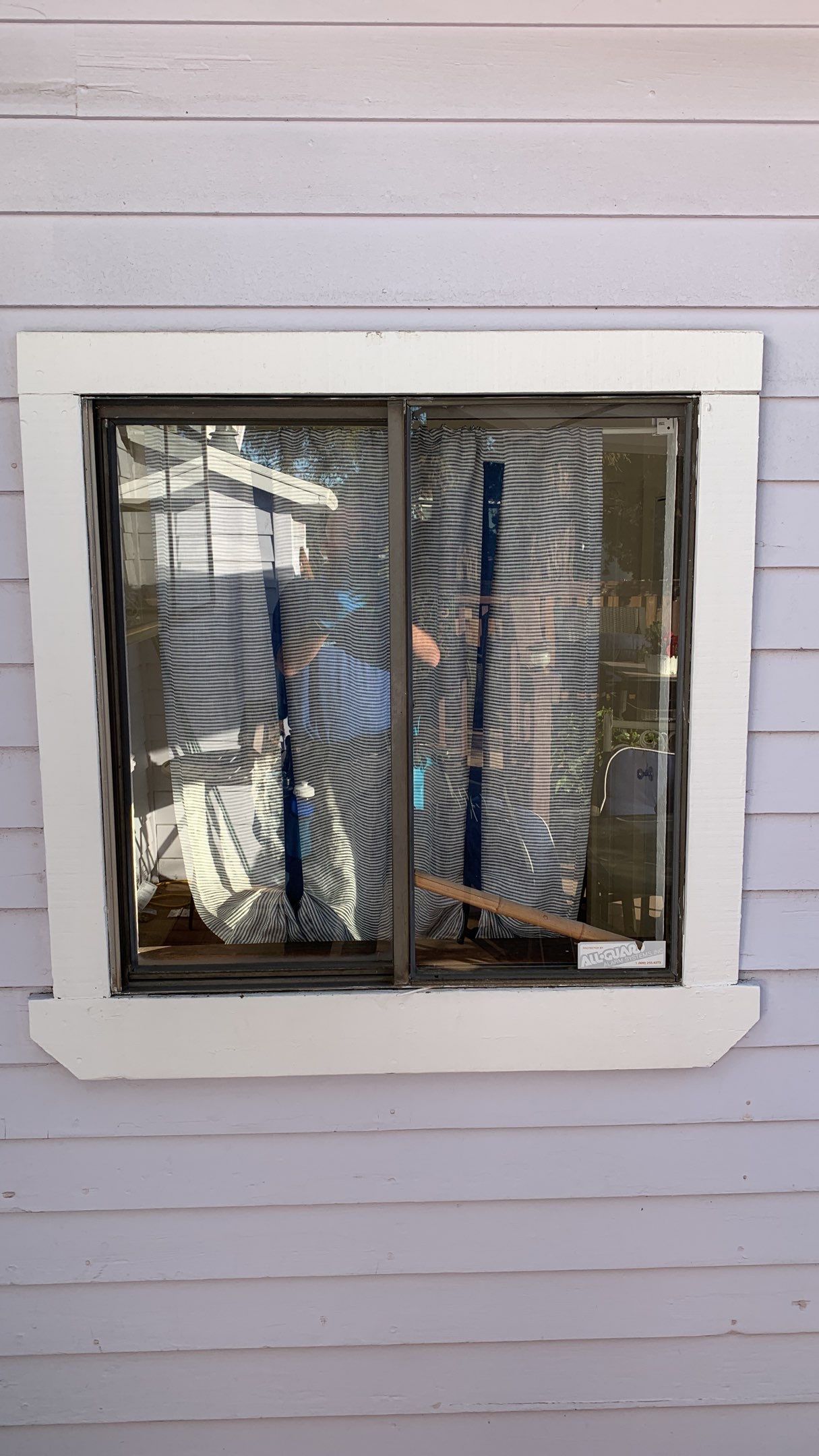 Reka Kiss Listing -1521 D Street Hayward by SpotFree Window Cleaning