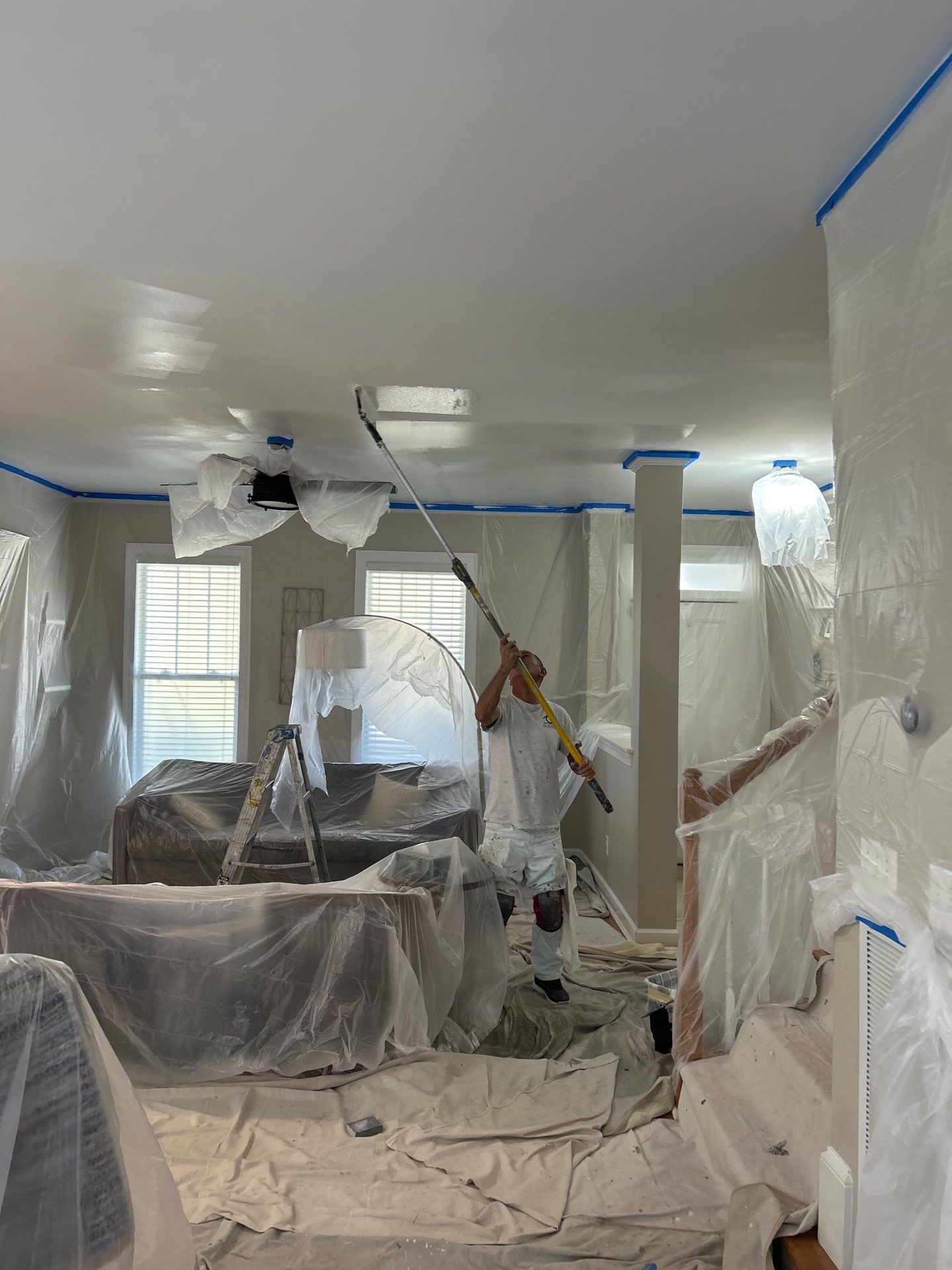 Drywall damage repair and repaint by GonzalezPainters & Contractors Inc 