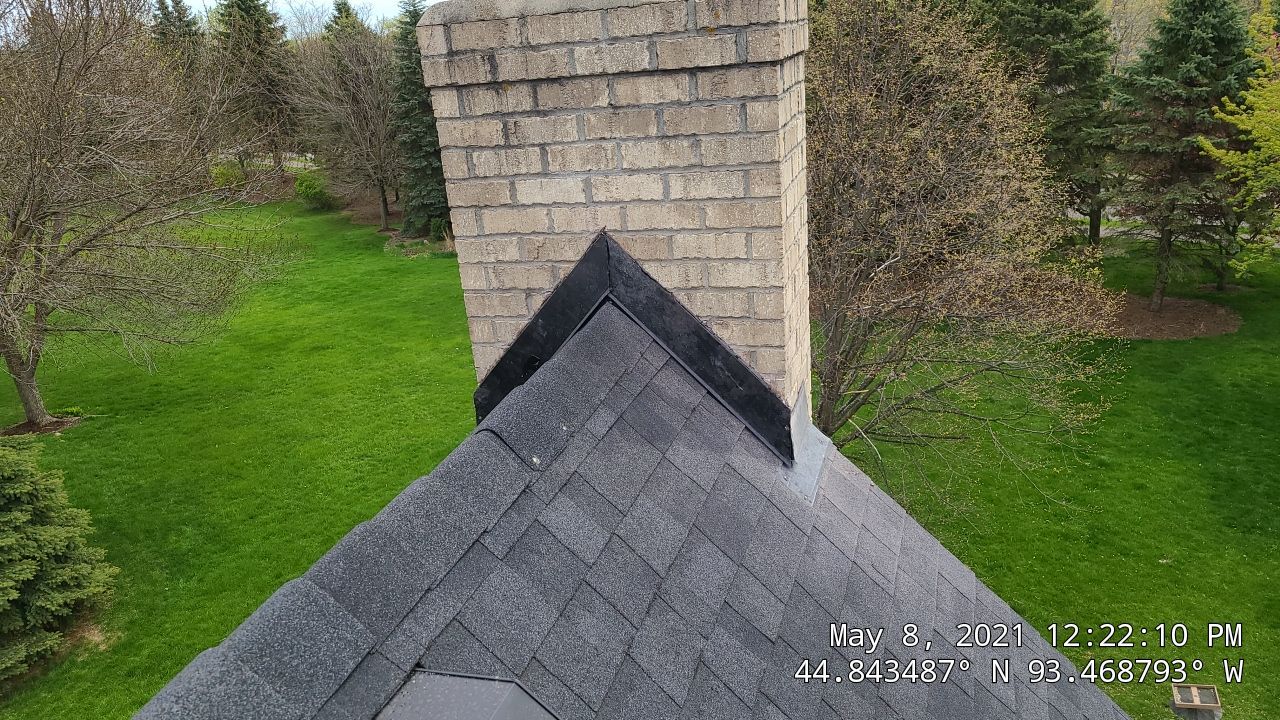 Eden Prairie, MN – Roof Replacement on Steep and High Roof by First Impressions Exteriors