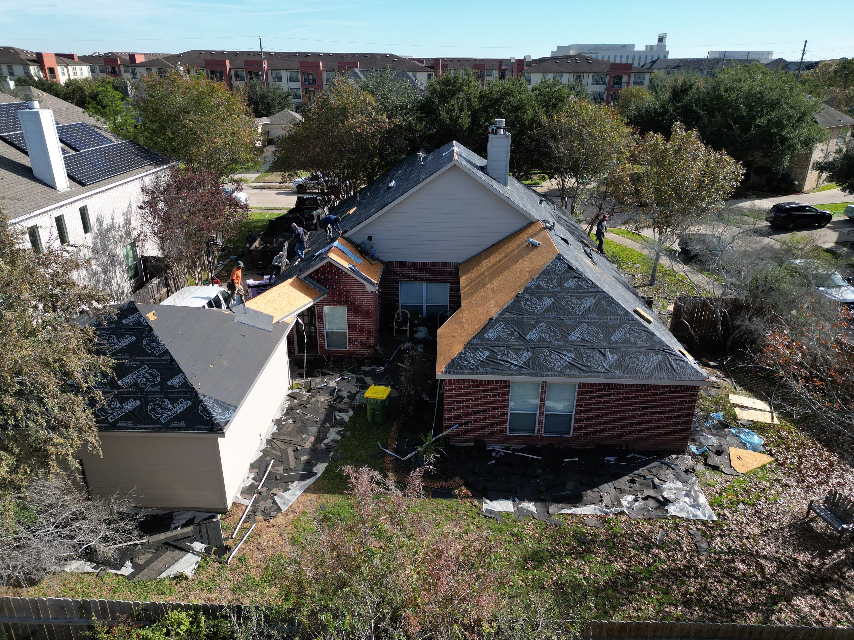 OC Duration Driftwood by HHH Roofing & Construction