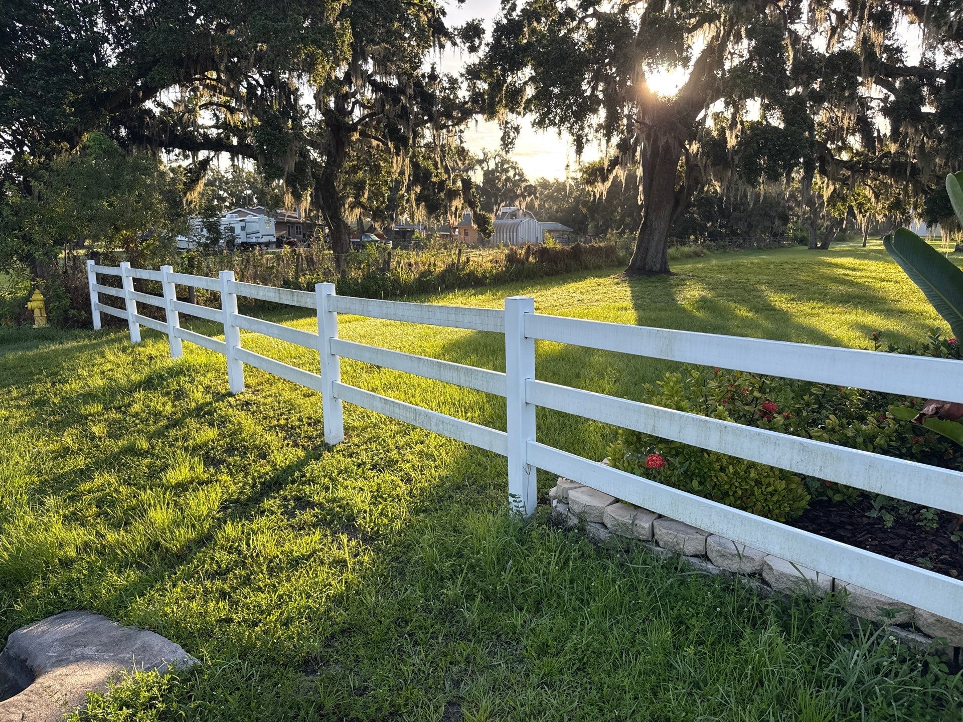 π Vinyl Horse Fence & Entrance Cleaning β Old Tampa Rd, Parrish, FL by Sunshine AquaWash