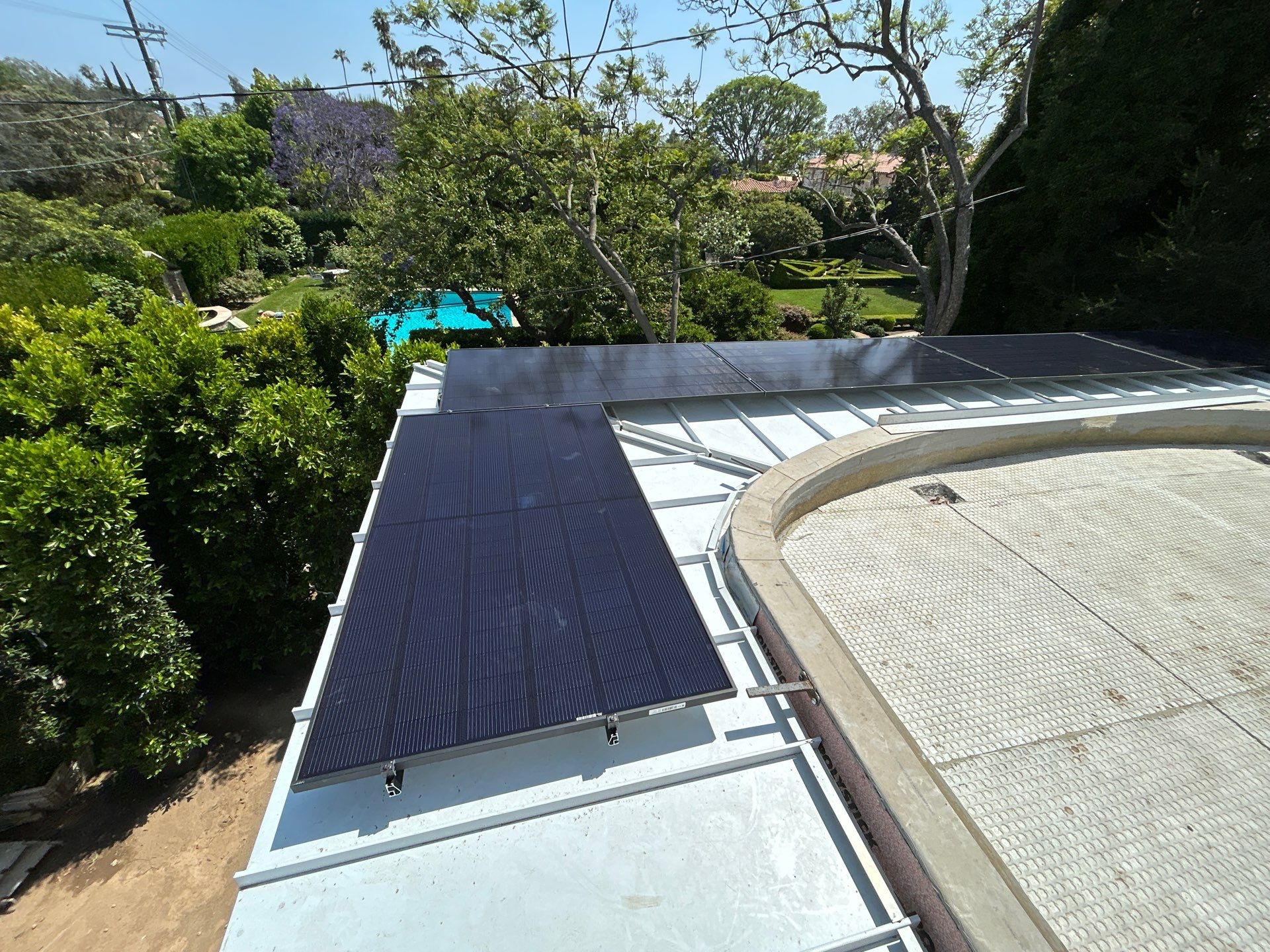 Residential Solar Panel and Battery Storage Installation in Los Angeles by AWS Solar