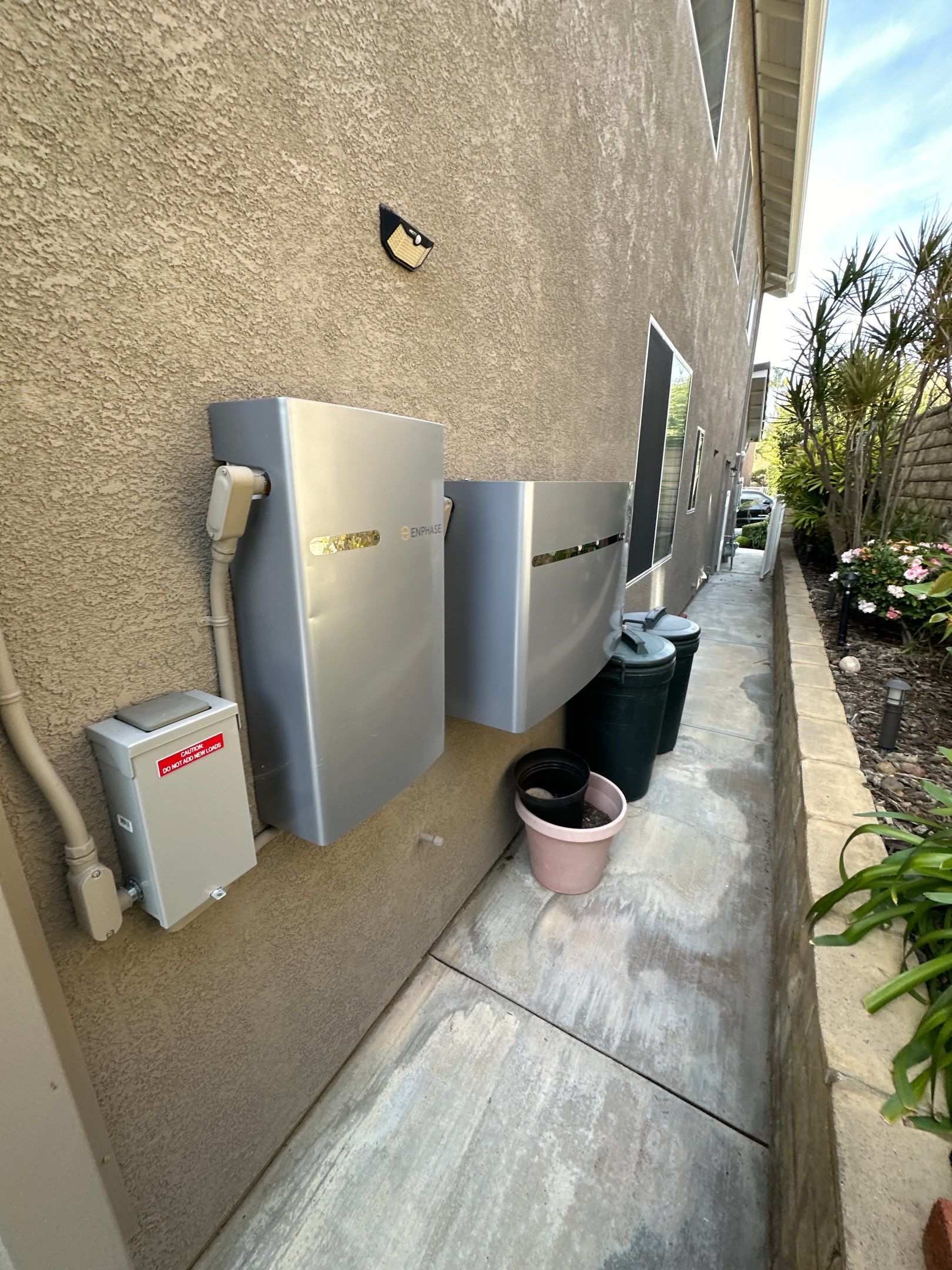 Enphase Energy Storage and EV Charger Installation in Thousand Oaks by AWS Solar