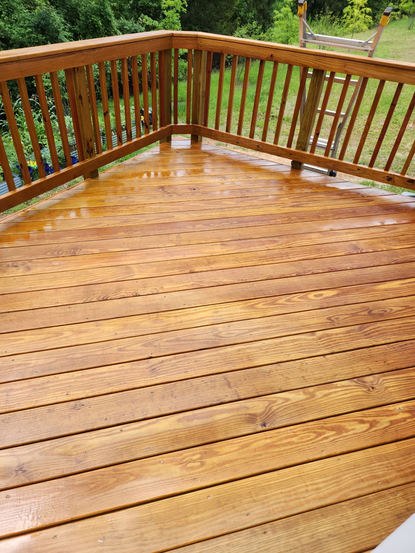 Deck using Wood Sealant by DuraSeal