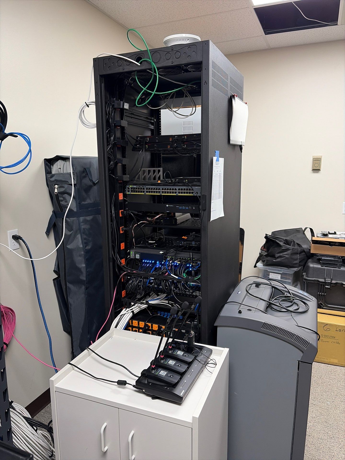 Advanced Commercial AV System Integration for Warren County EOC by Techkinect