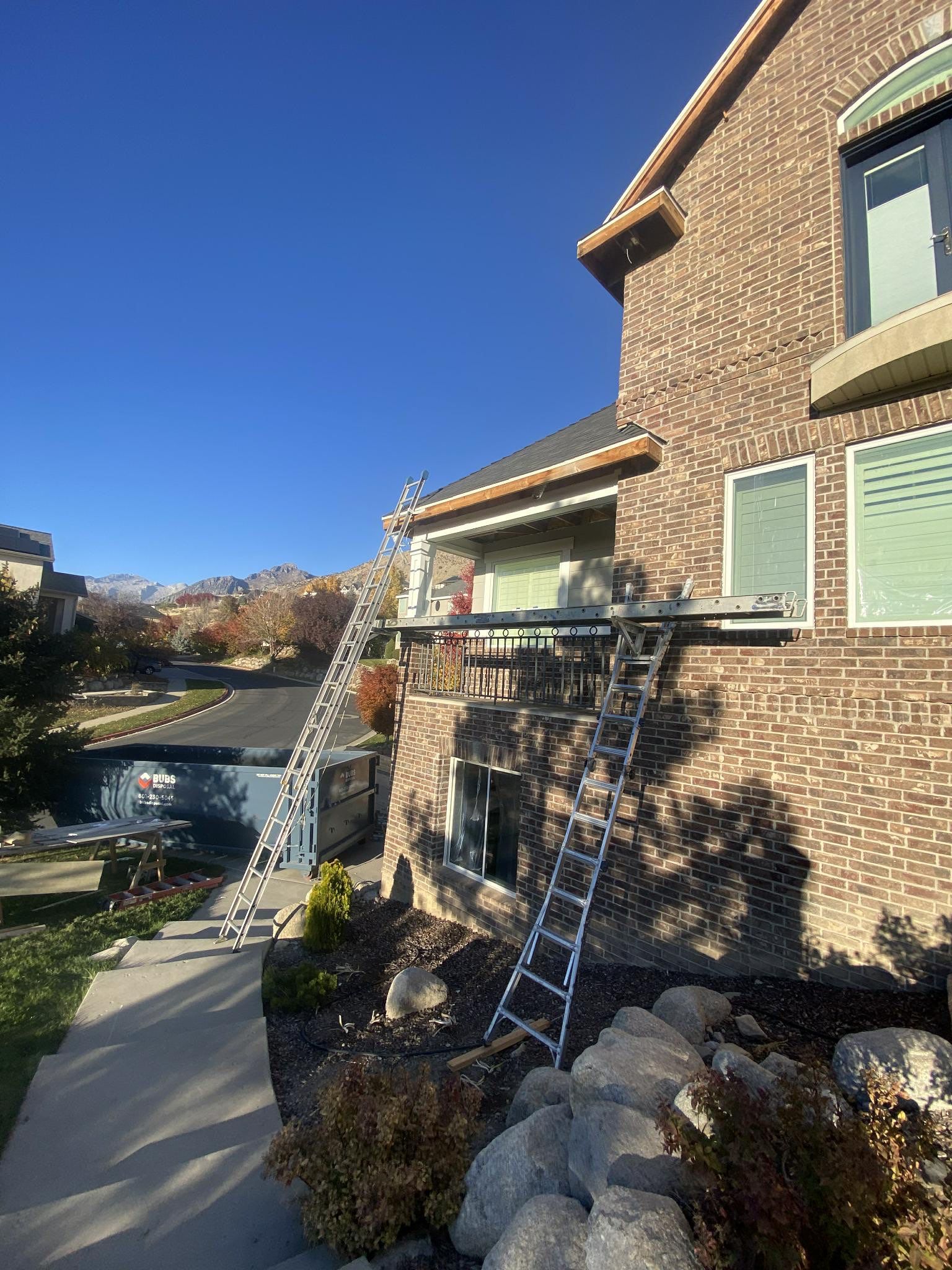 Cedar Hills | Architectural Hardie Redesign | Weaved Corners & SW Amazing Gray by Ideal Siding Utah