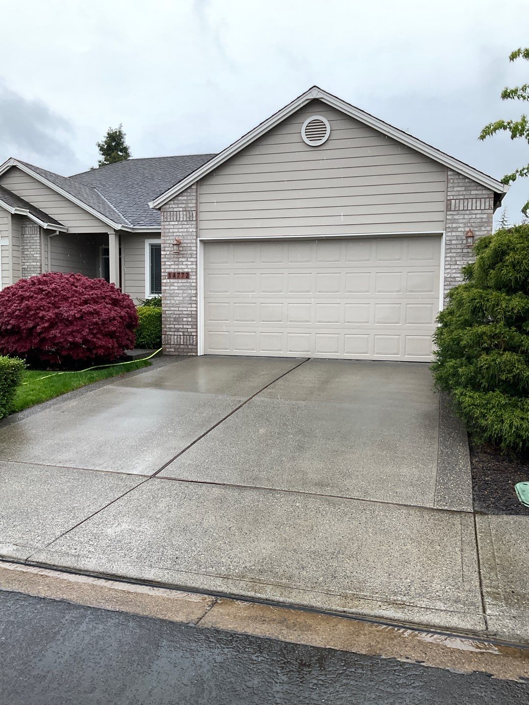Driveway wash using Surfactant by Willamette Outdoor Wash LLC