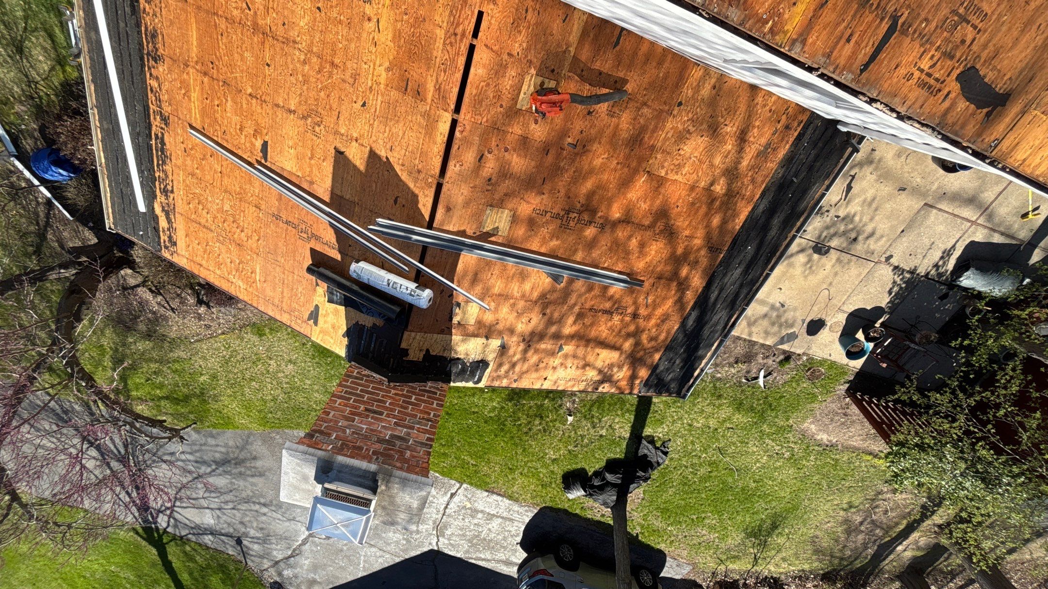Roof Replacement using Owens Corning Onyx Black by 180 Contractors