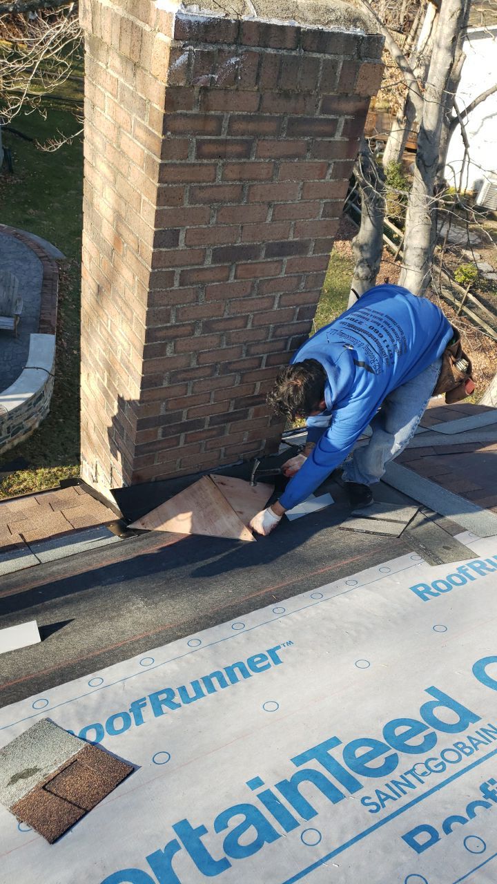 Springfield: CertainTeed Landmark Designer Shingles in Burnt Sienna by RM Banning, Inc.