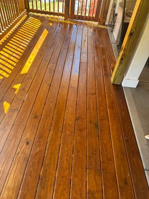 Wood Deck using Wood Sealant