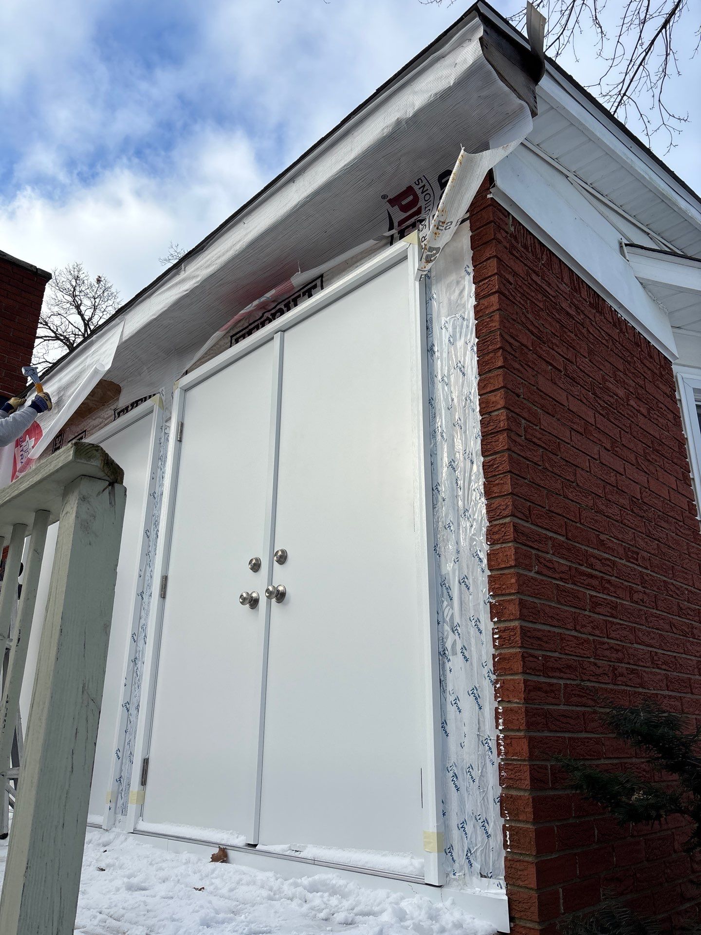 Siding Replacement using Alside Charter Oak D4.5" Colonial White by 180 Contractors