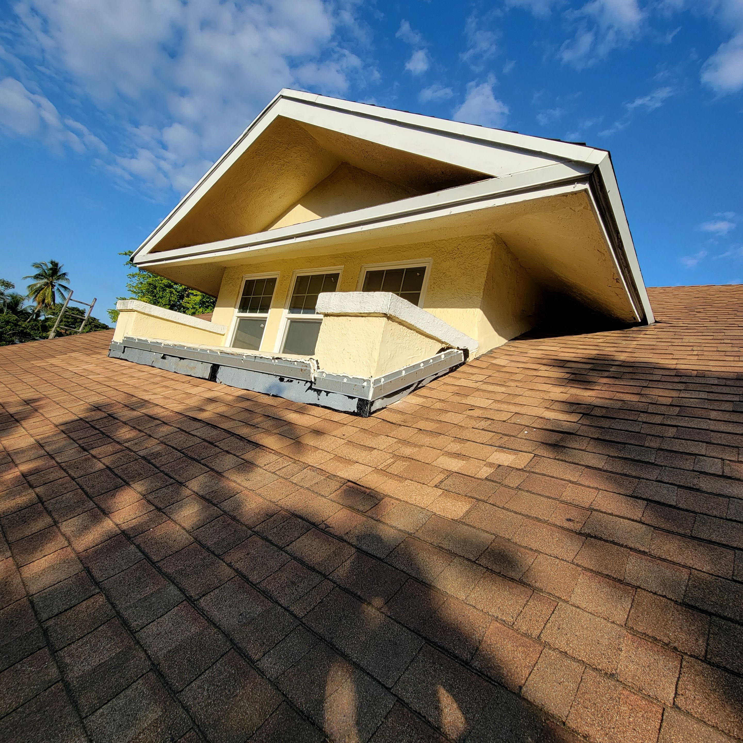 NE 5th Ave, Pompano Beach, FL by G&J Roofing 