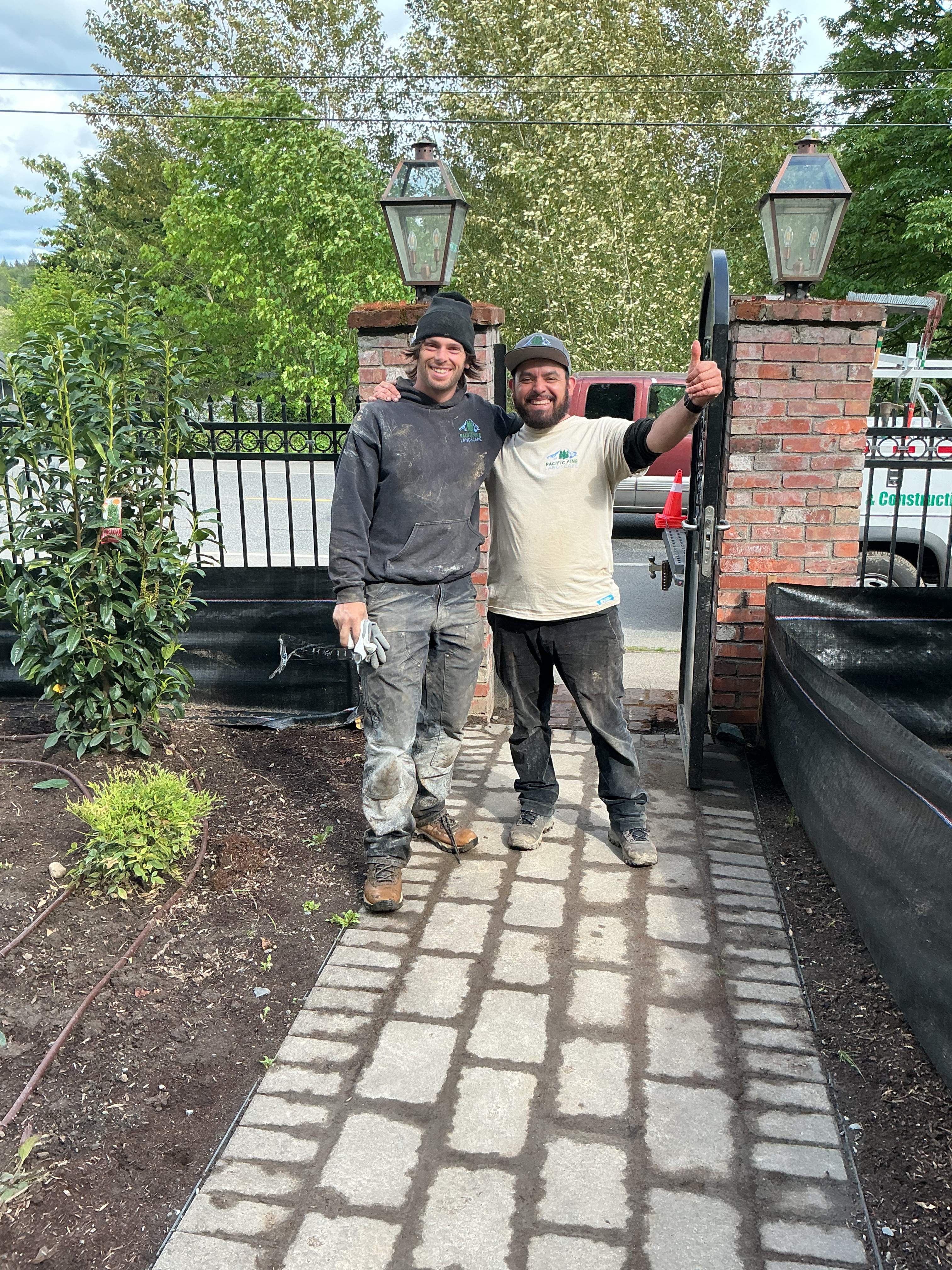Maple Ave Renovation by Pacific Pine Landscape