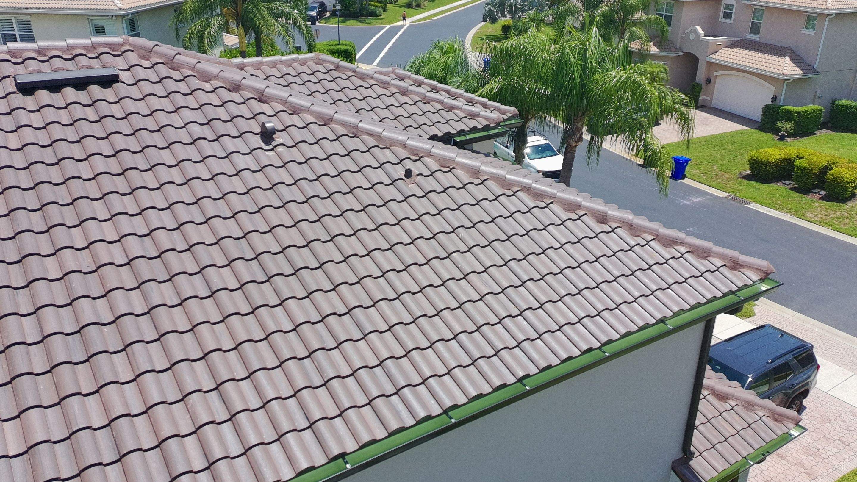 Concrete Tile Replacement in Botanica Lakes by International Roofing
