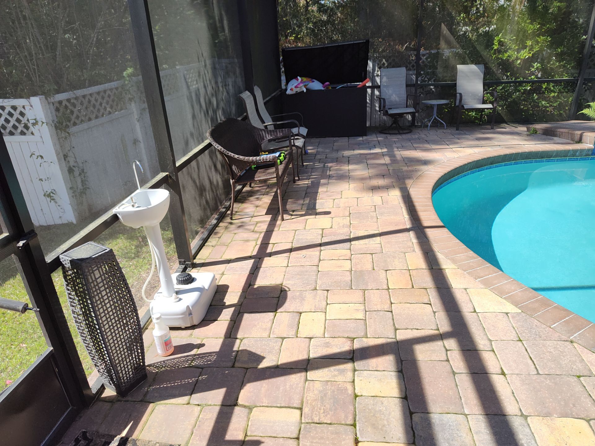 Lanai  using Concrete Sealant by DuraSeal