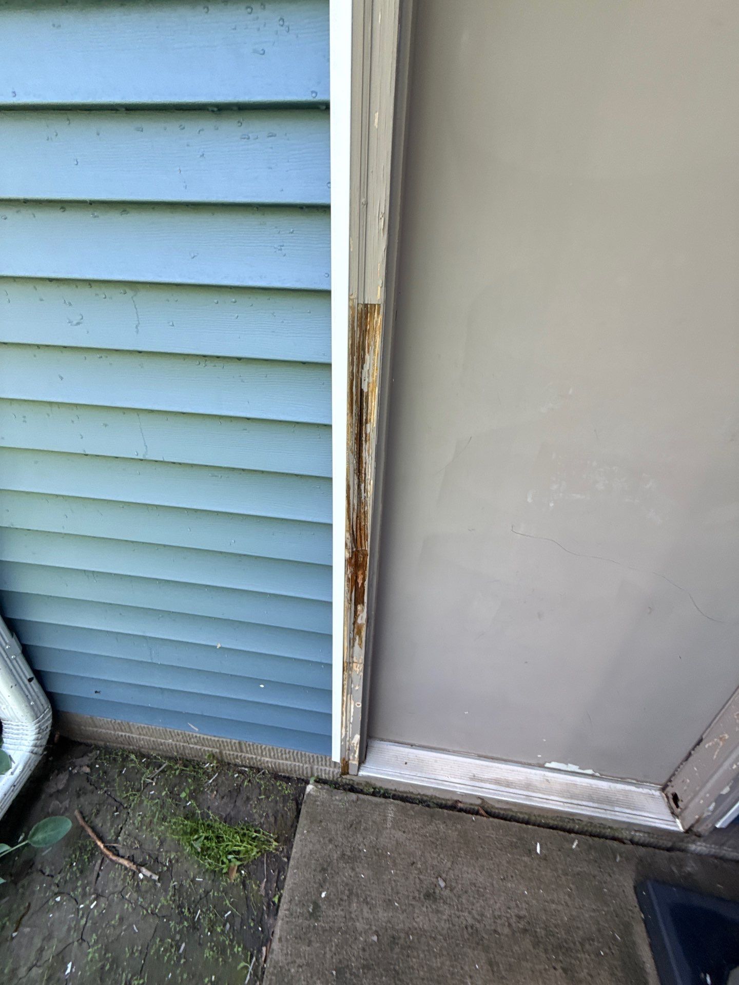 Residential Exterior Trim  by Midwest Paint LLC